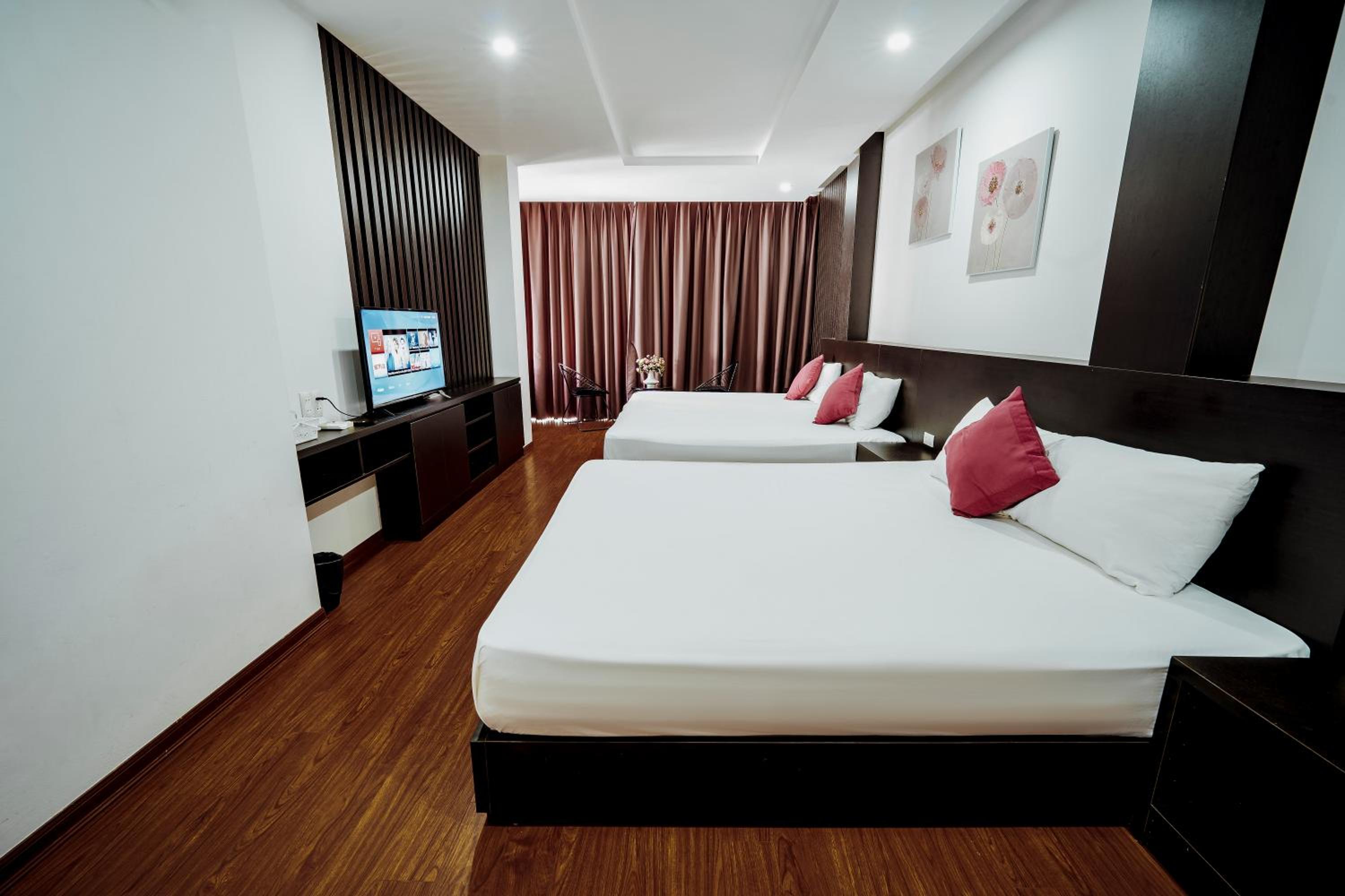 Quadruple Room with Sea View - Photo 1