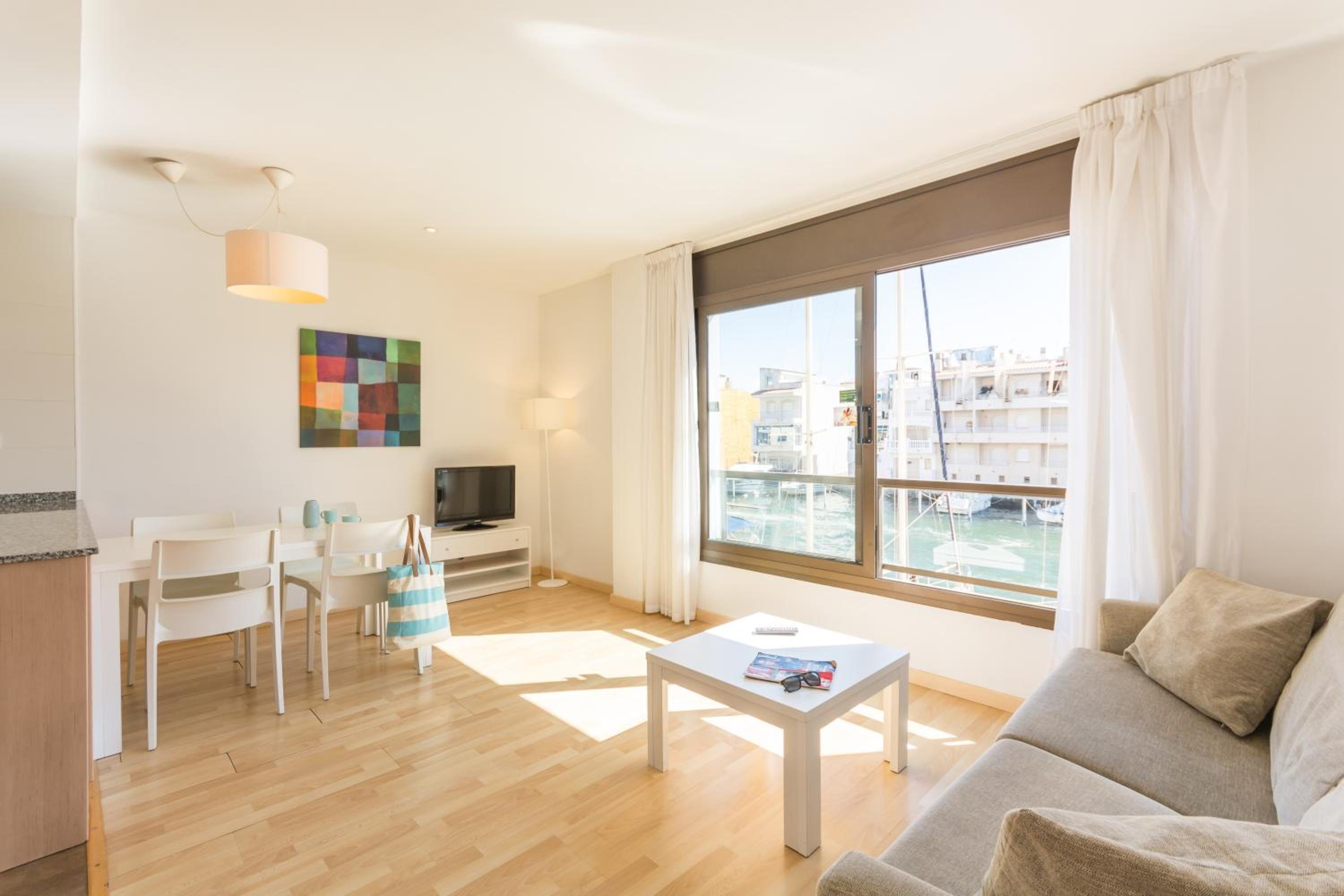 Apartamento de dos habitaciones (2-6 adultos)