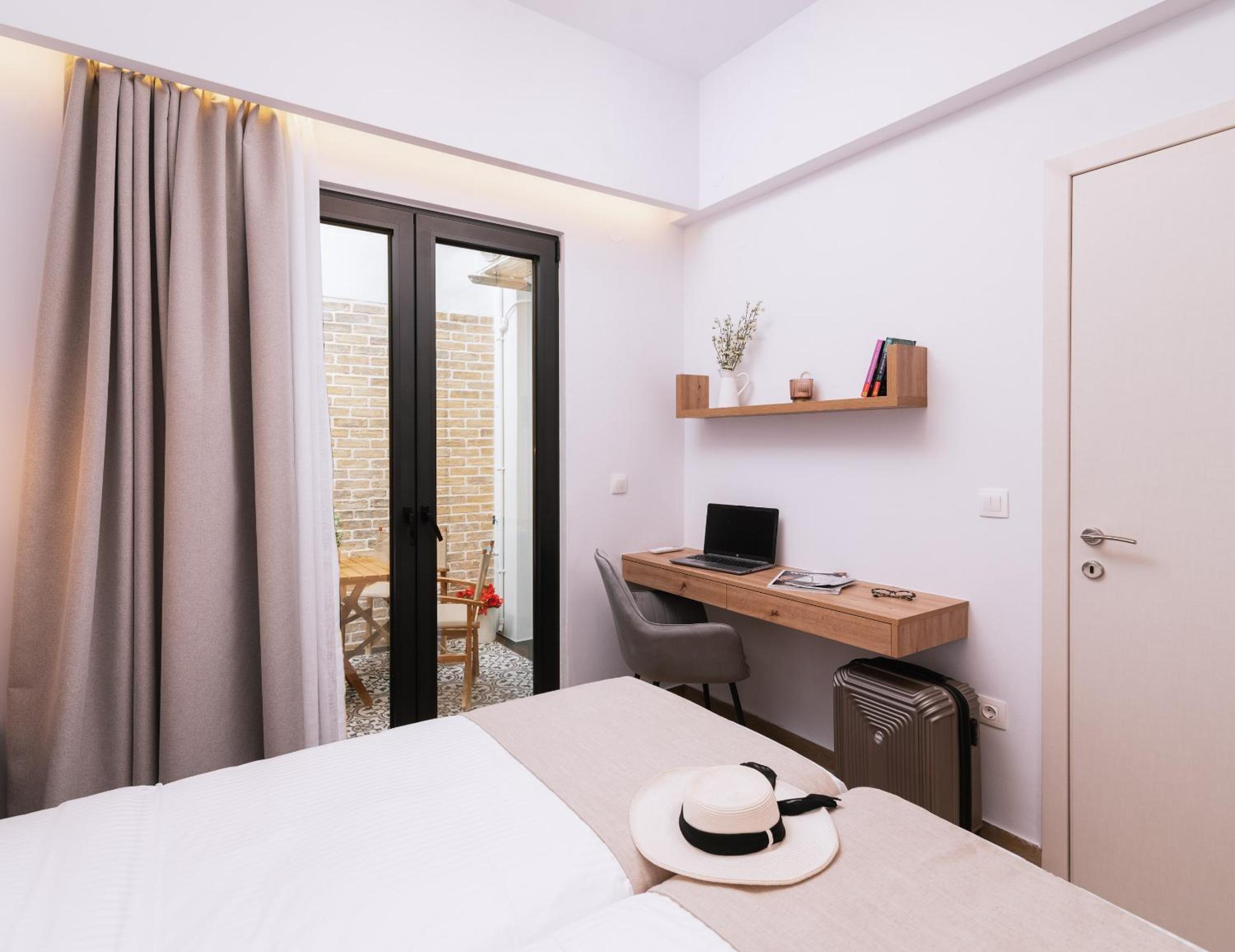 Apartment - Ground Floor photo 3