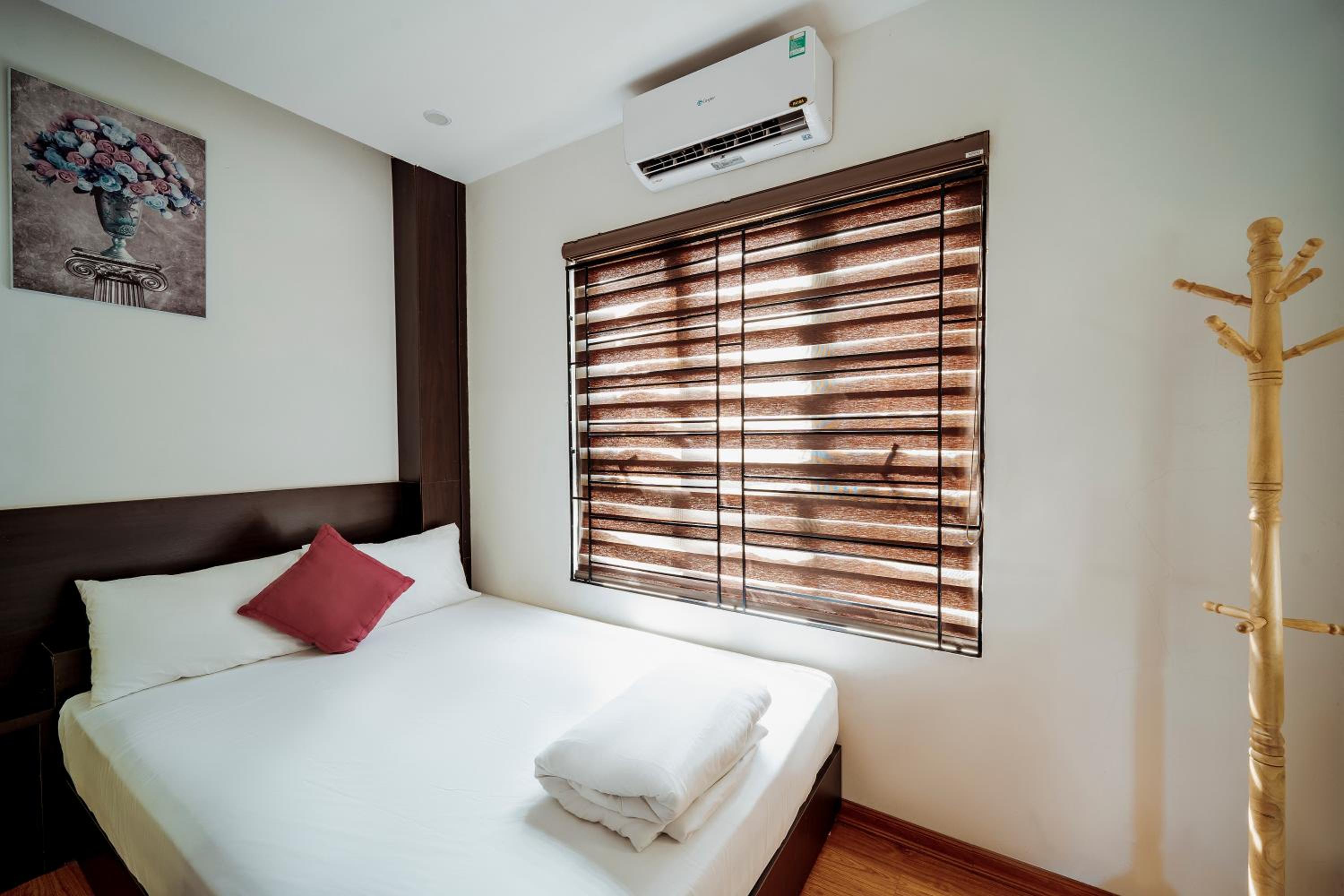 Economy Double Room - Photo 9