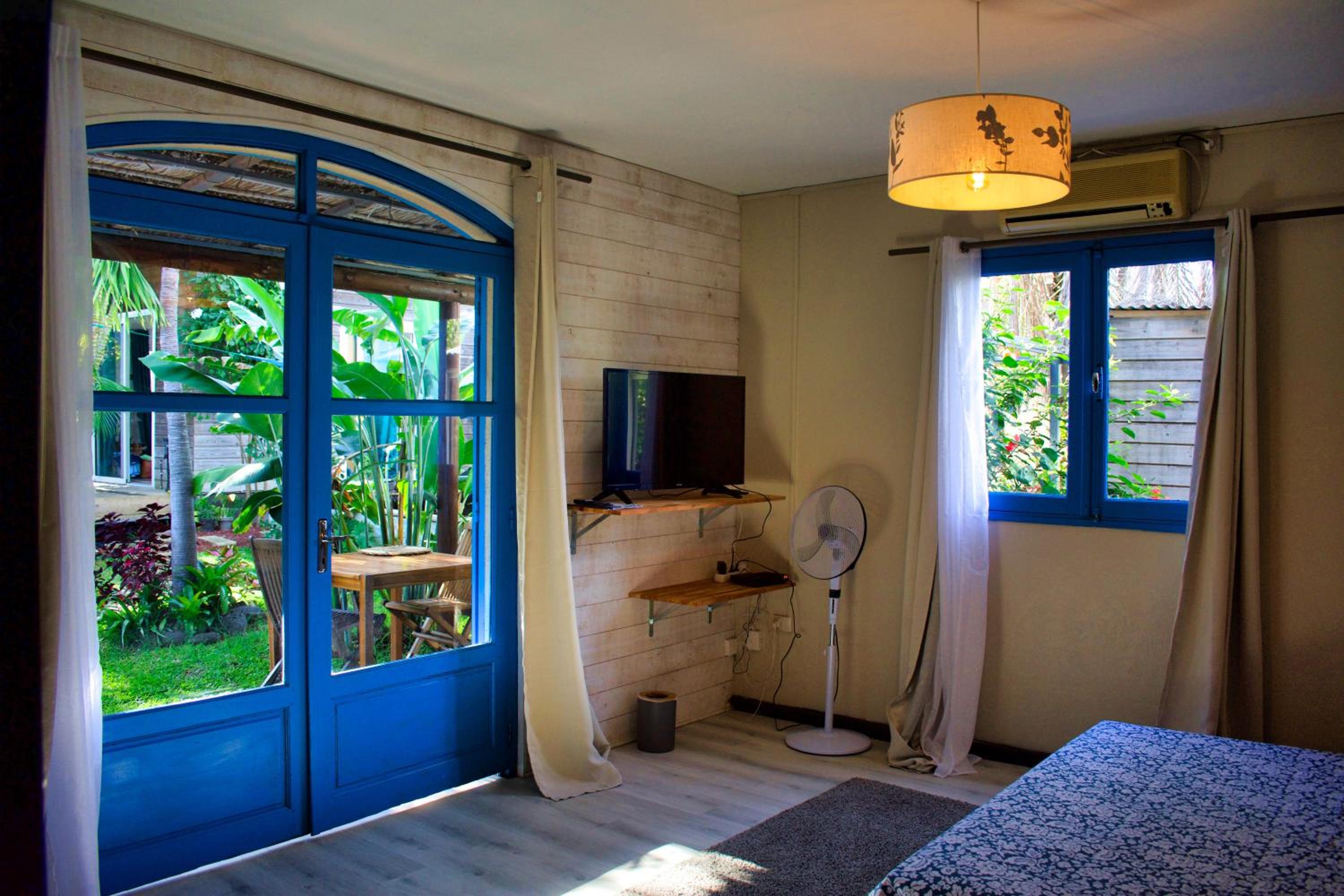 Double Room with Pool View photo 3