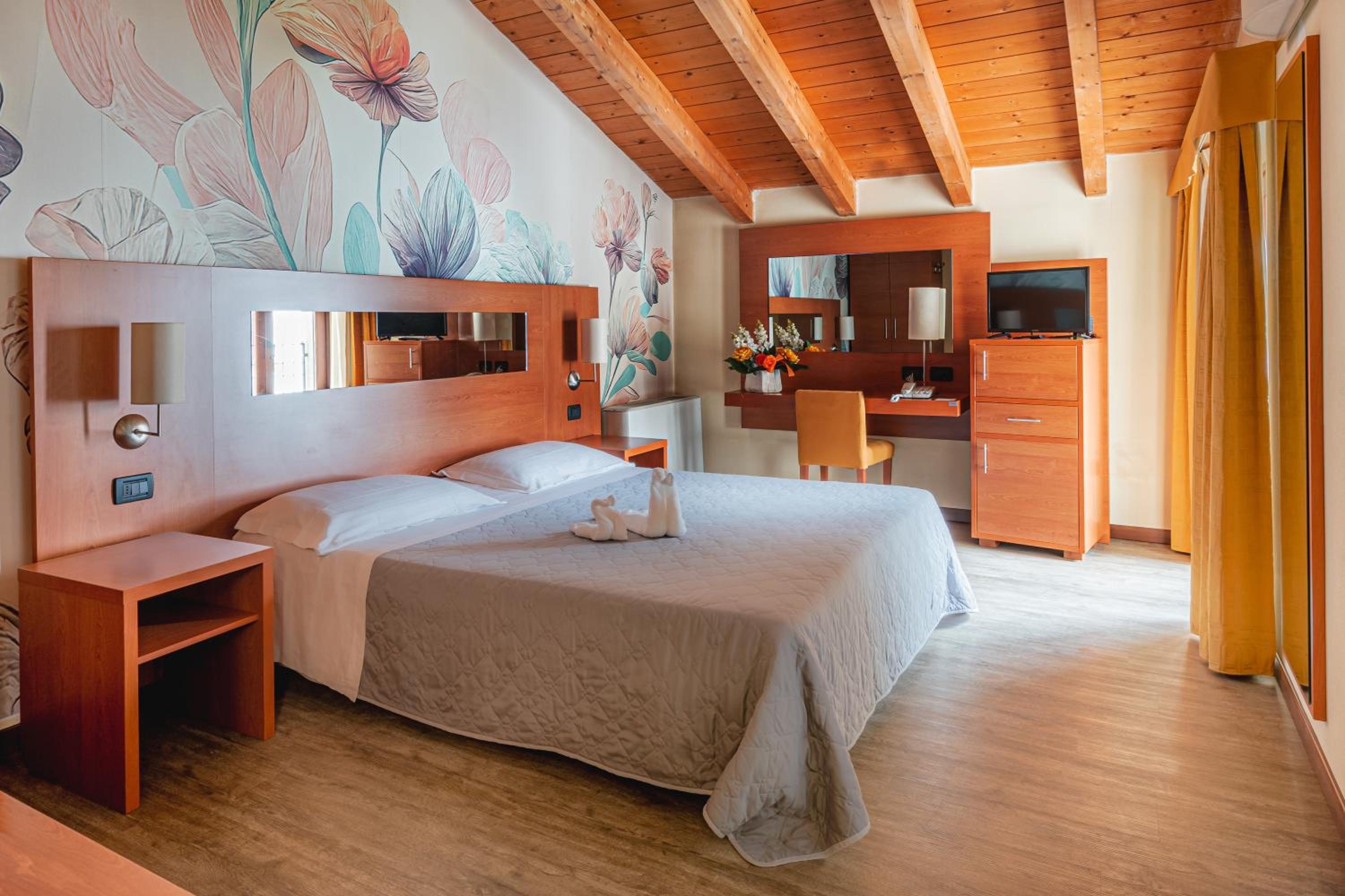 Superior Double Room - Photo 4