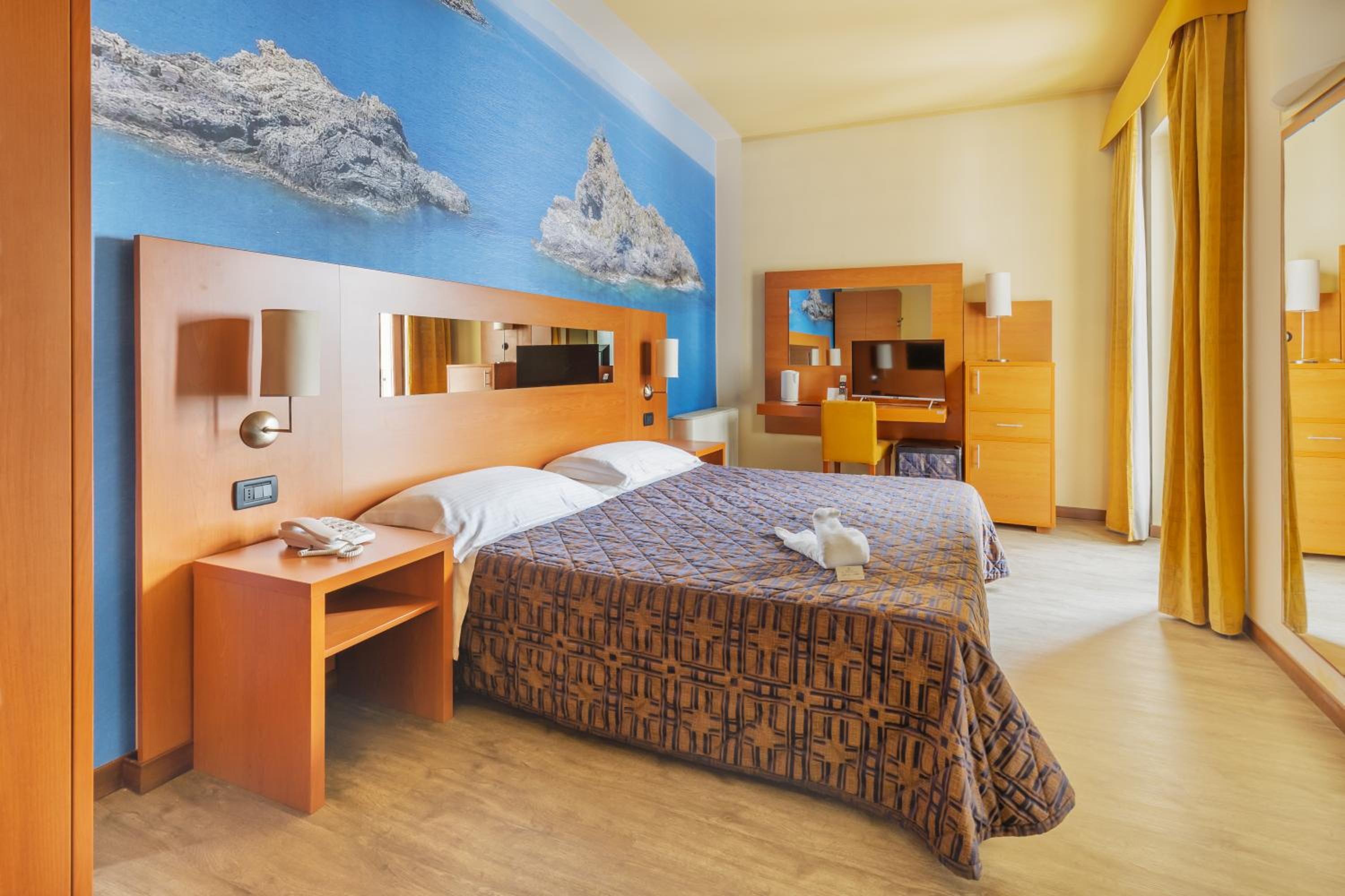 Superior Double Room - Photo 1
