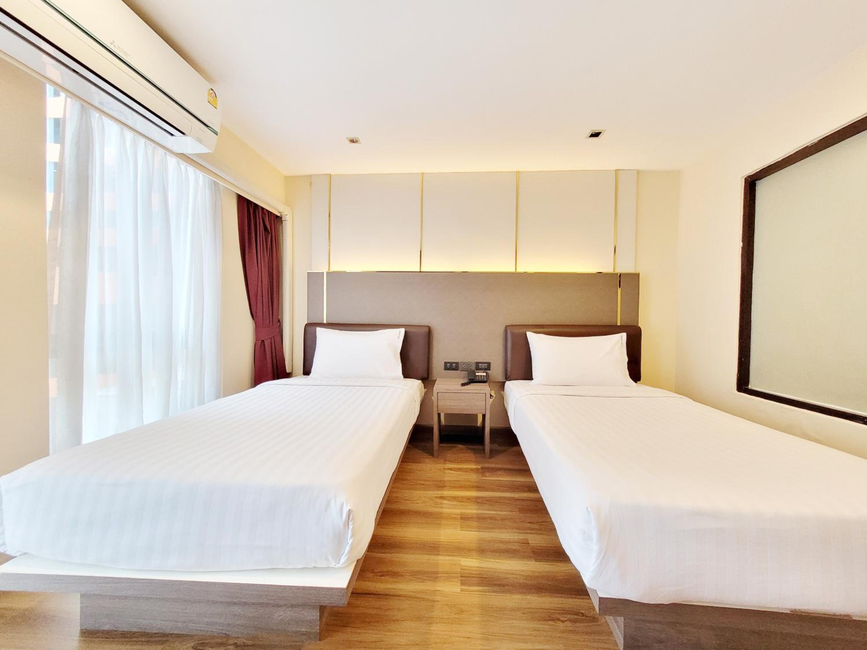 Deluxe Double Room photo 2