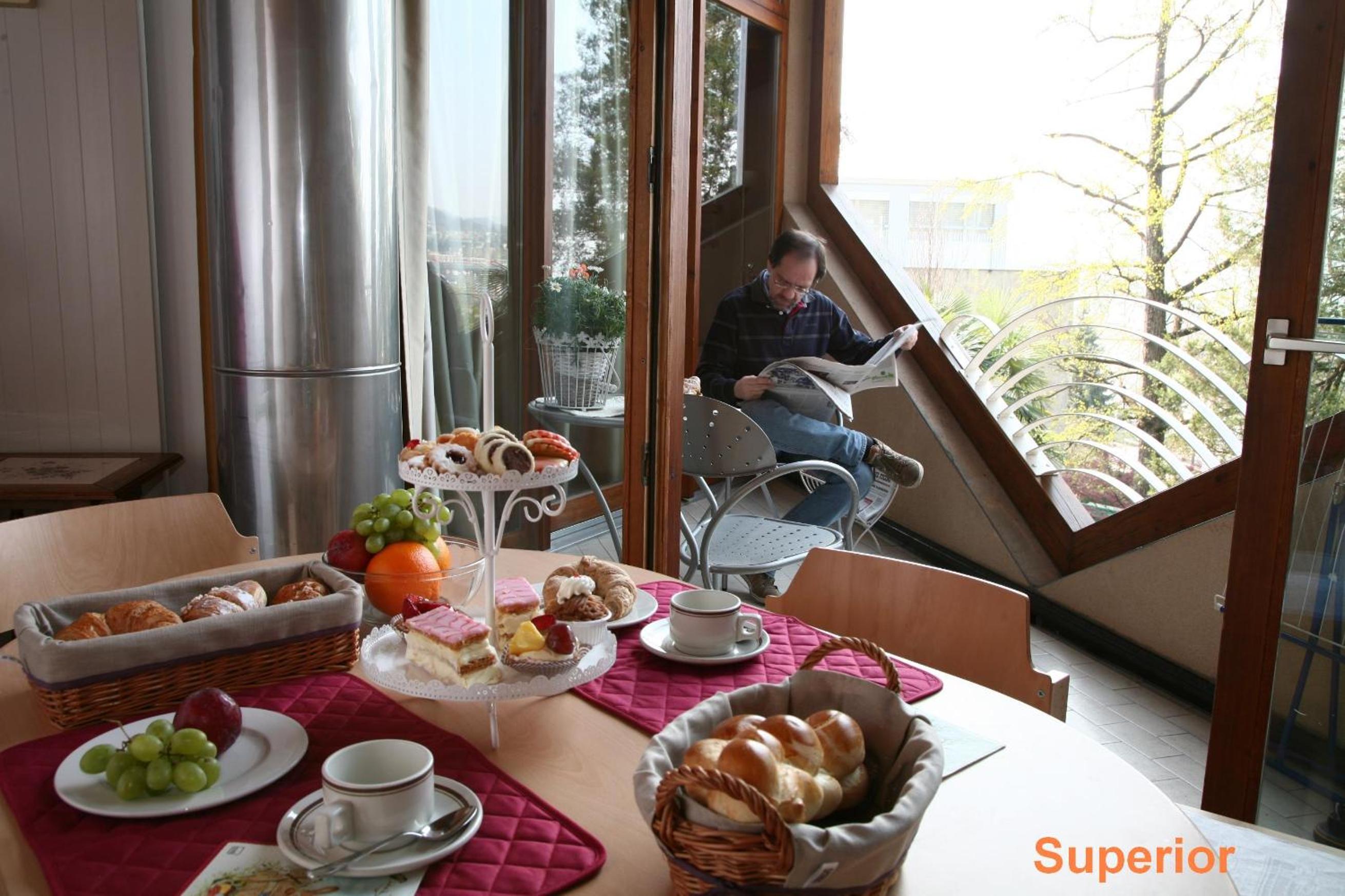 Superior Quadruple Room photo 3