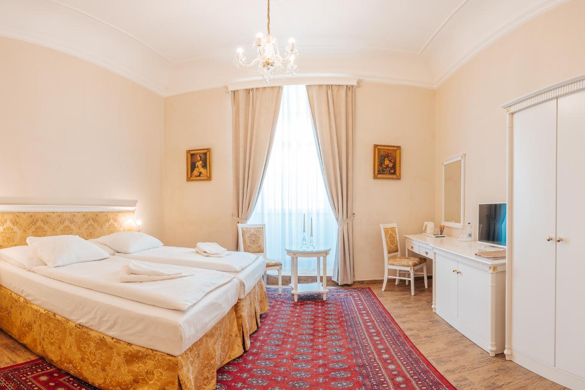 Exclusive Double or Twin Room photo 1
