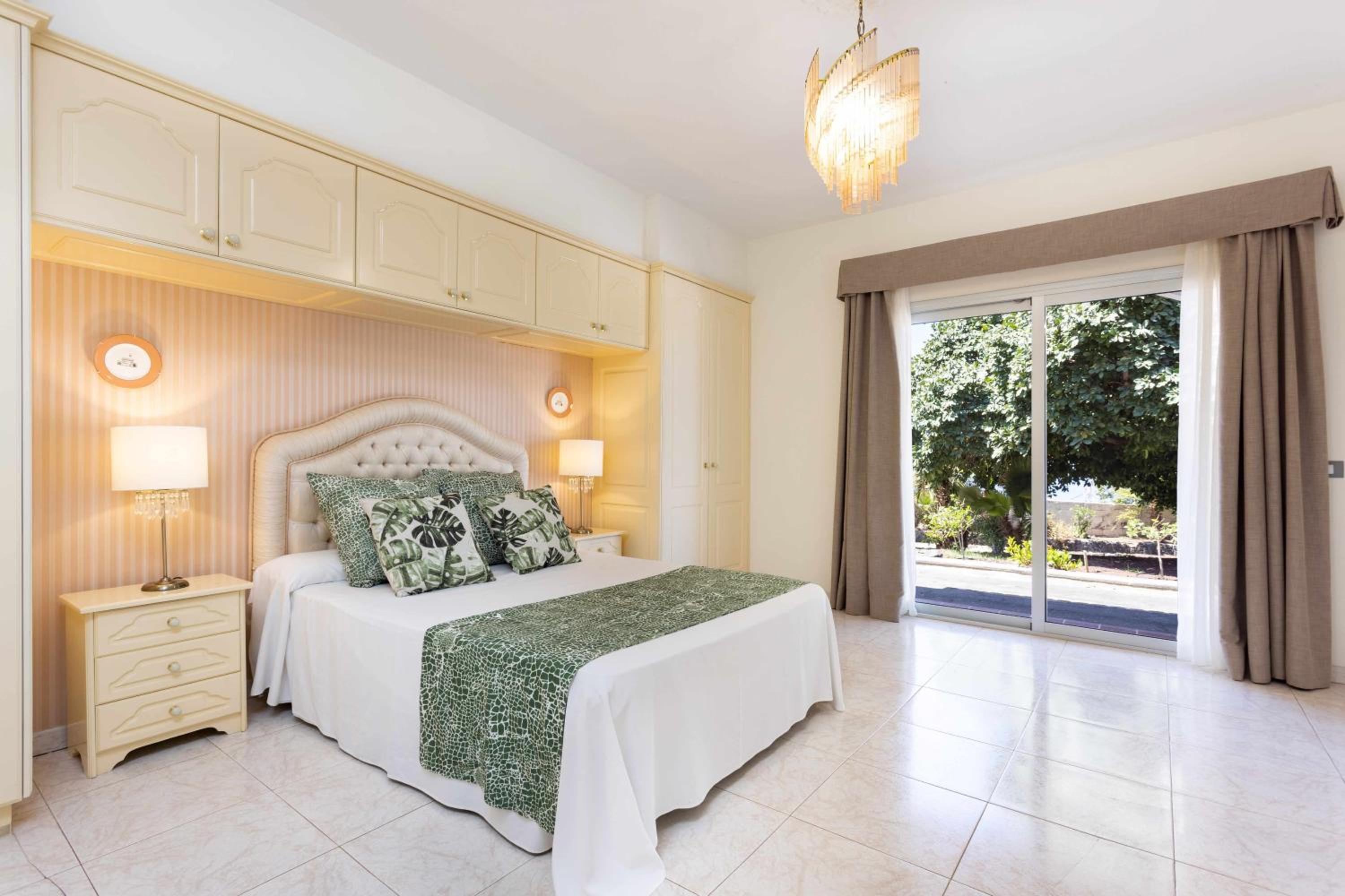 Villa de Cuatro Habitaciones