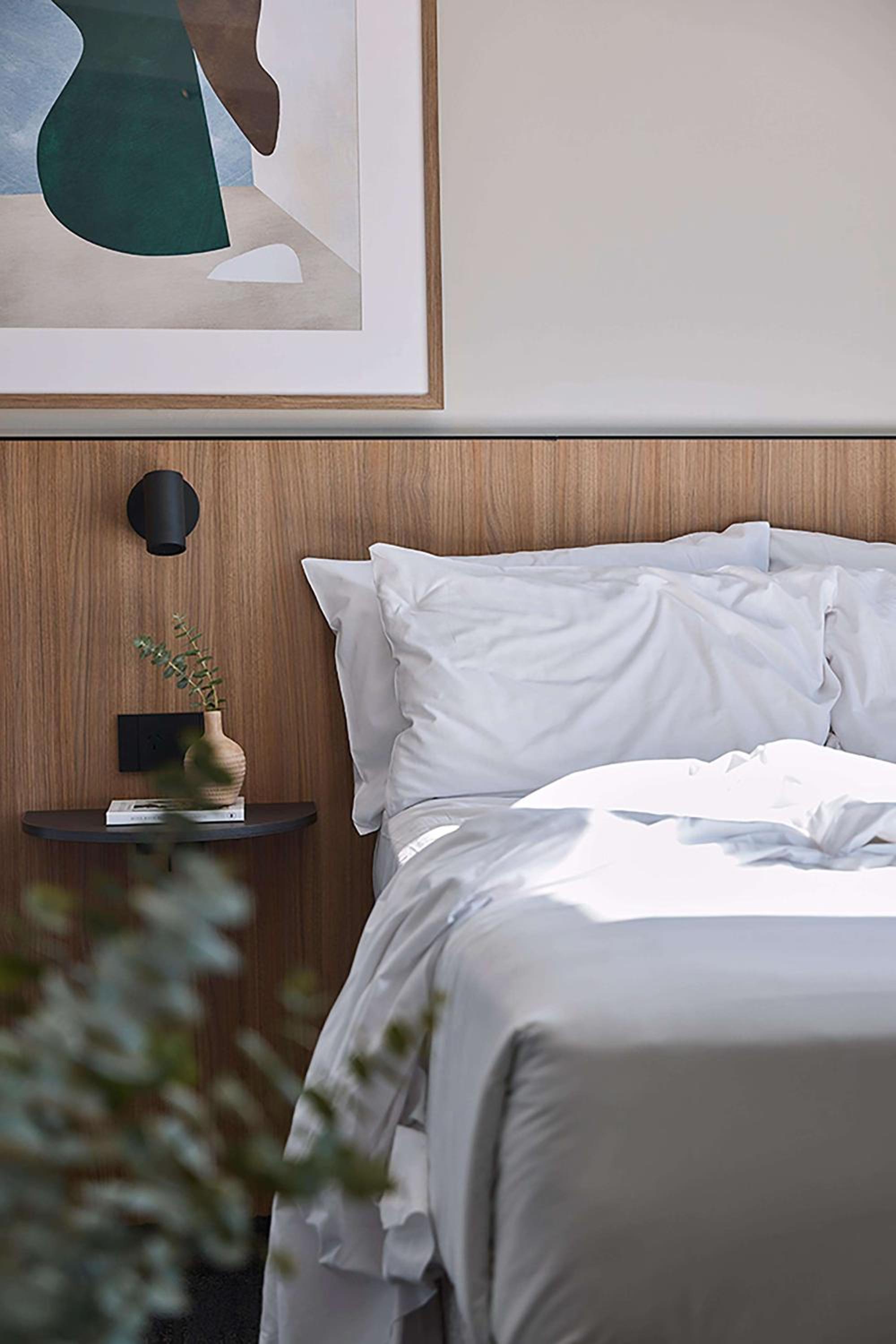 Deluxe King Room - Photo 4