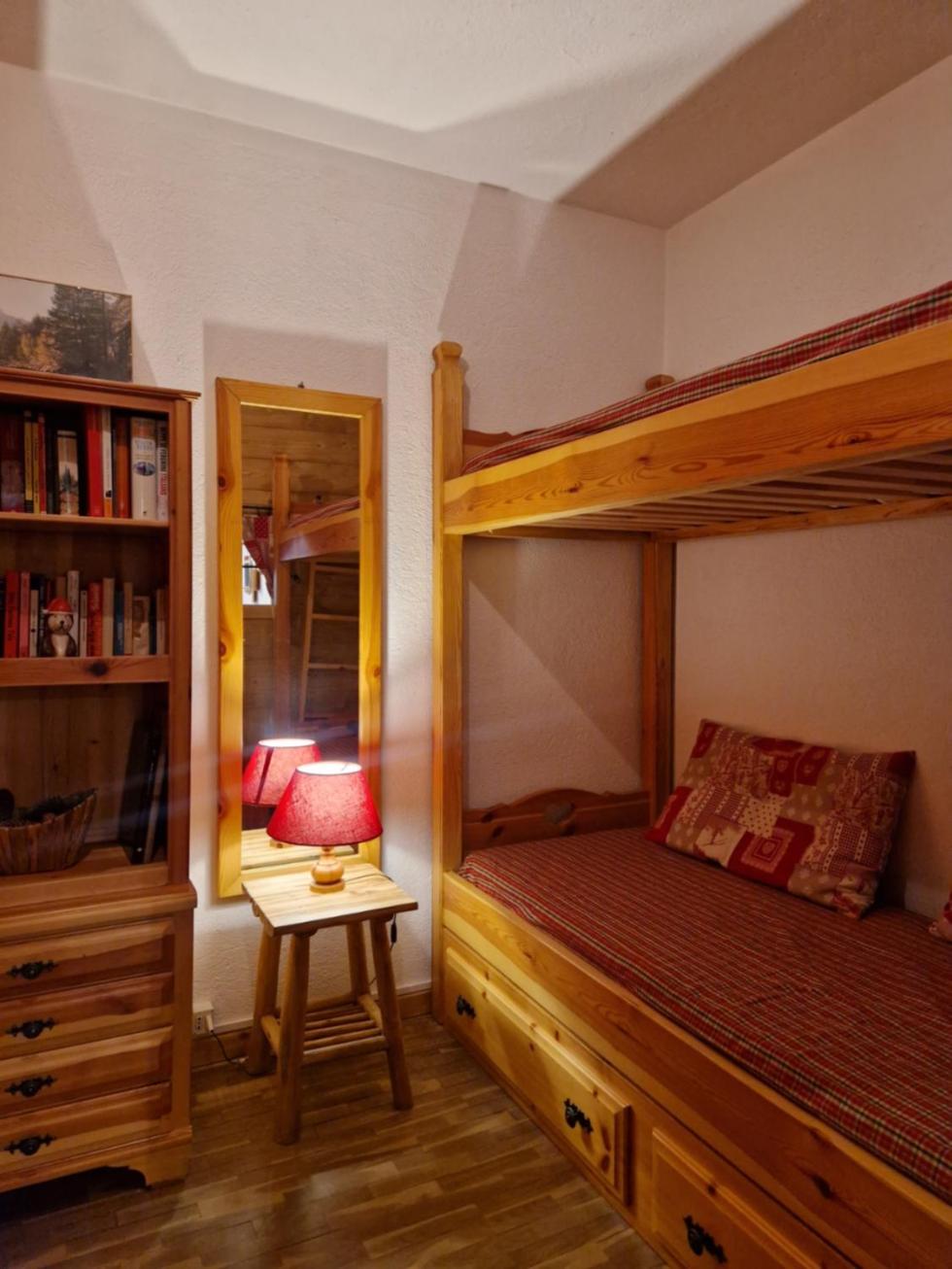 Apartment with Terrace photo 2