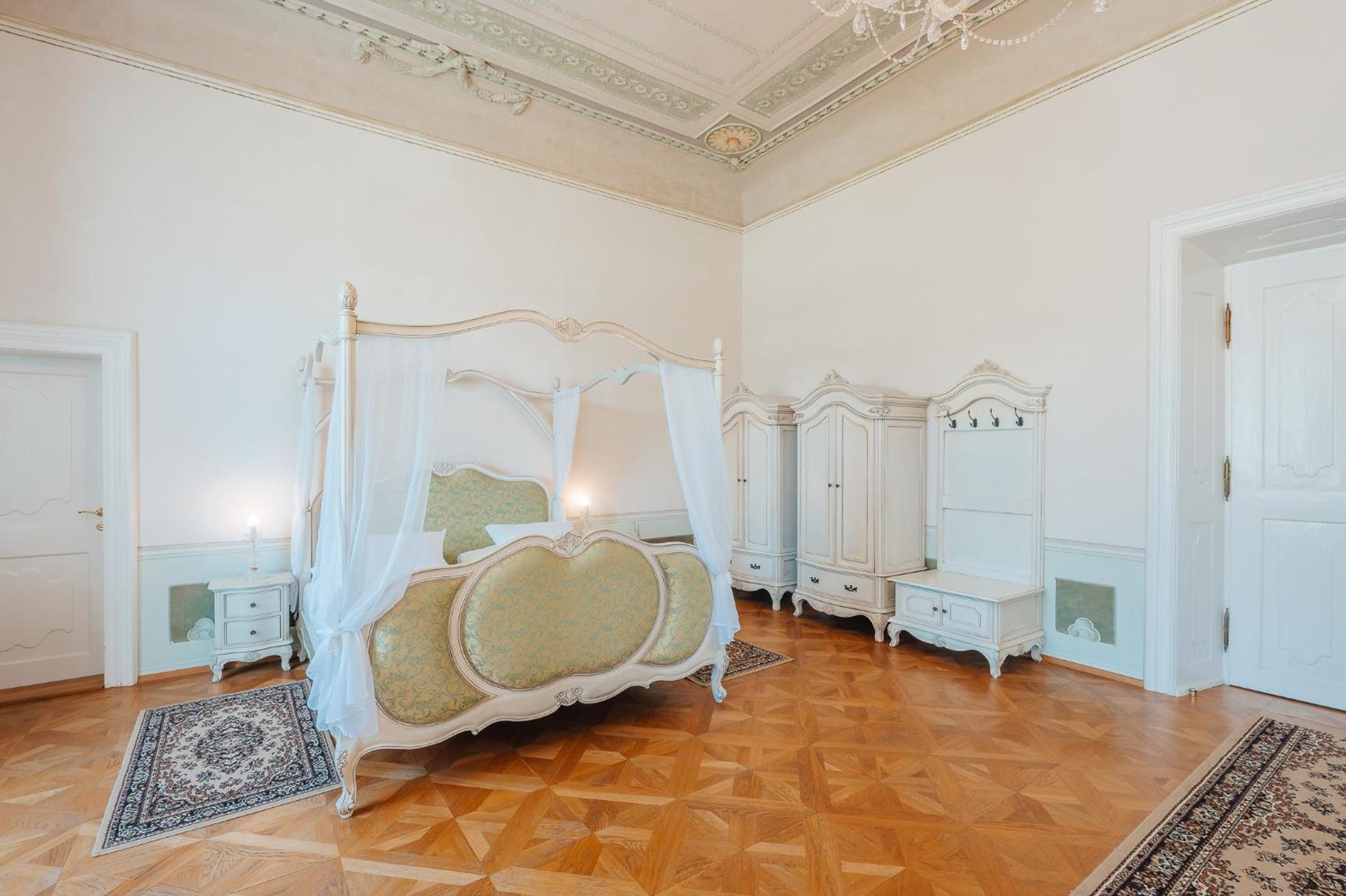 Royal Queen Room photo 3