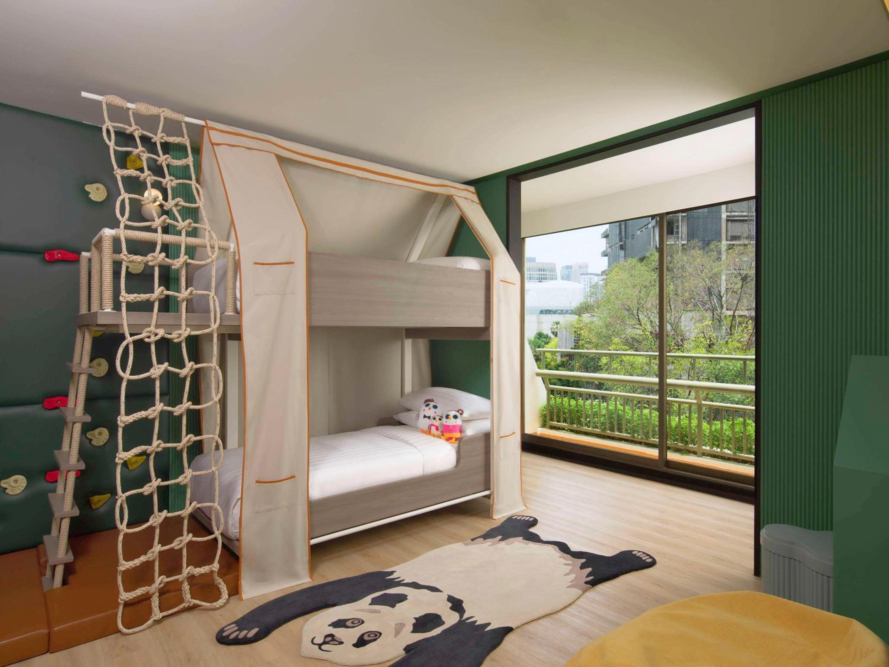 Two-Bedroom Family Suite - Club Access photo 3