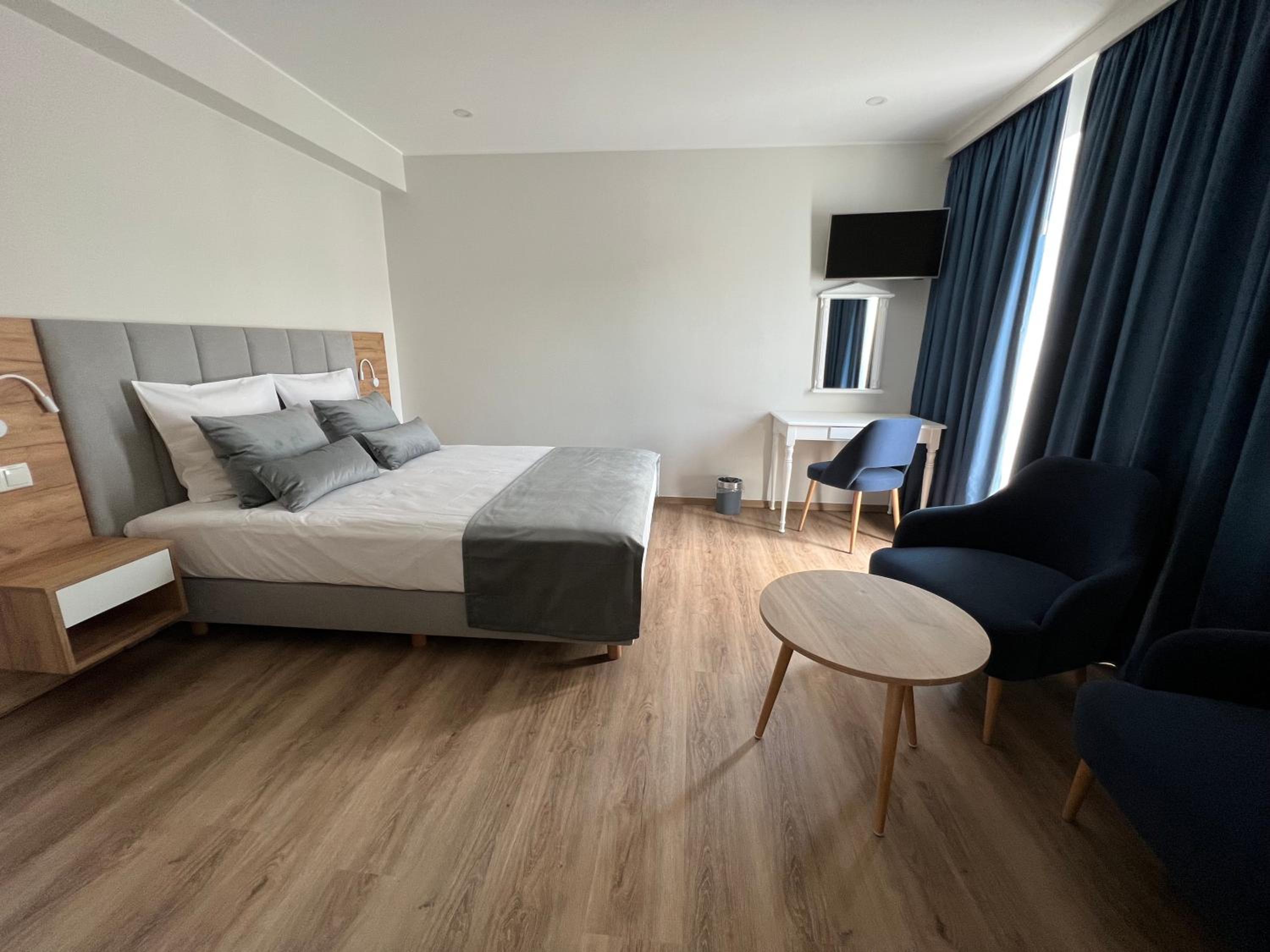 Double Room with Balcony photo 2