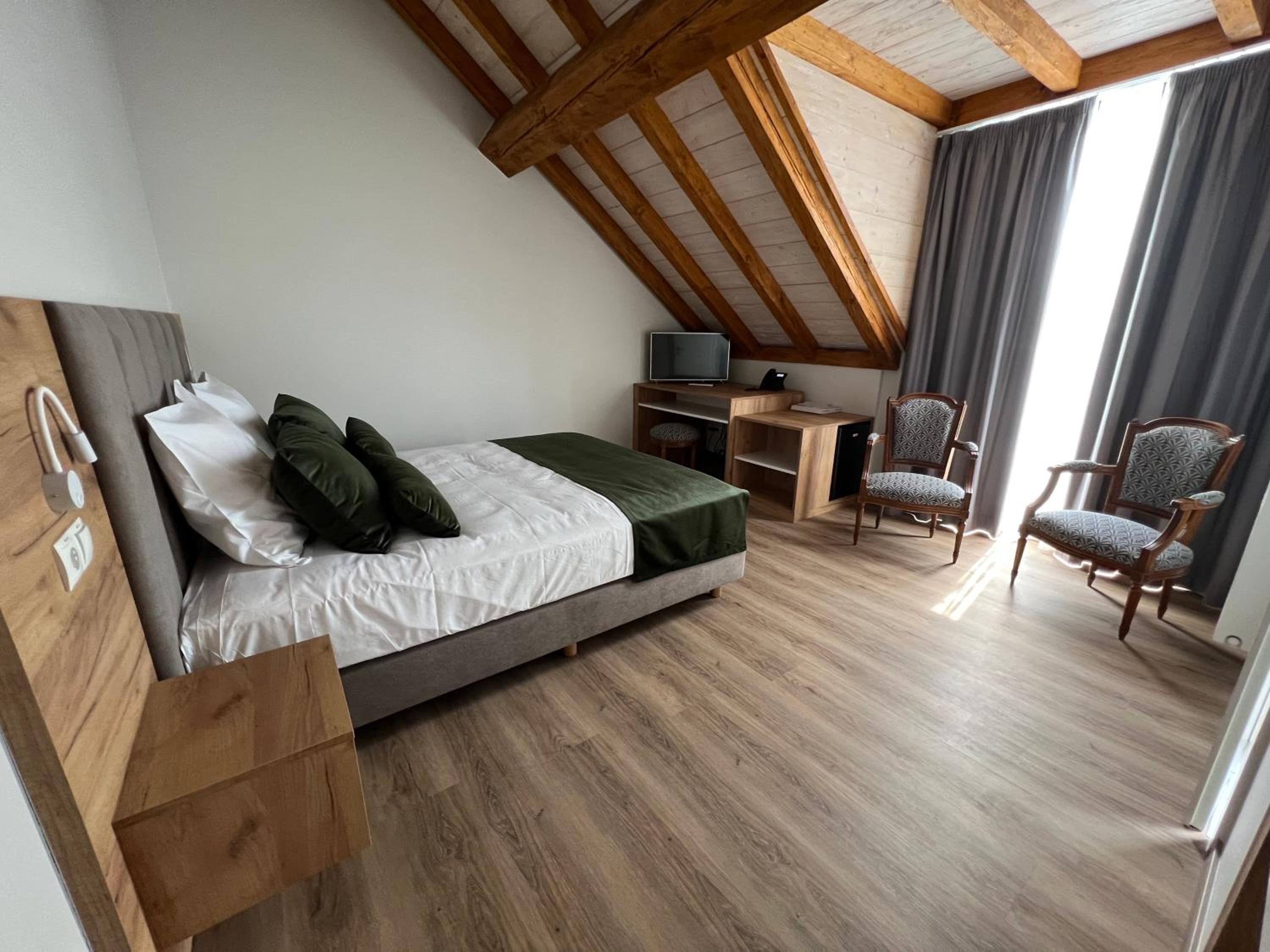 Small Double Room photo 1
