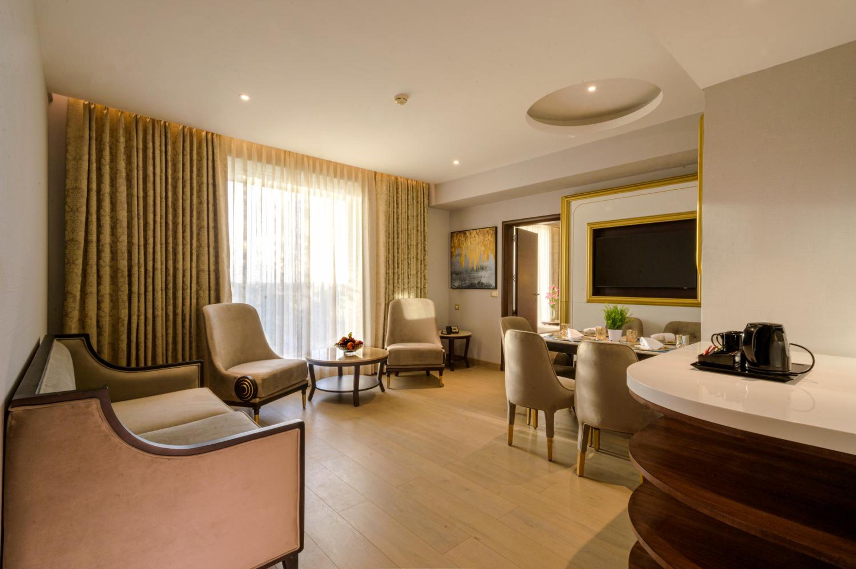 Junior Suite with Terrace photo 3