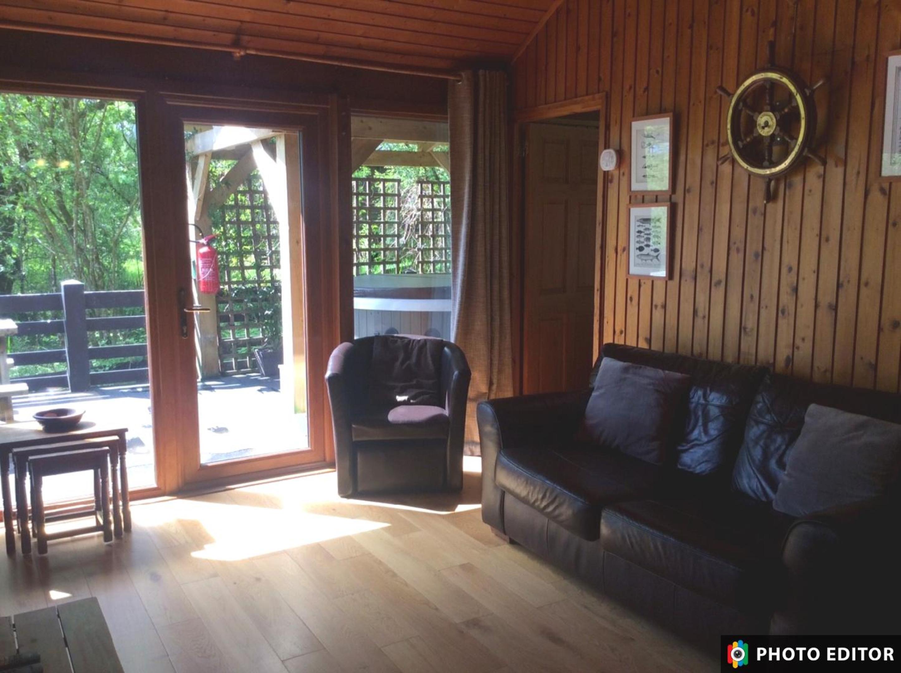 Seil Cabin (2 bedrooms) – NO Wi-Fi, Electric hot tub (extra charge) photo 1
