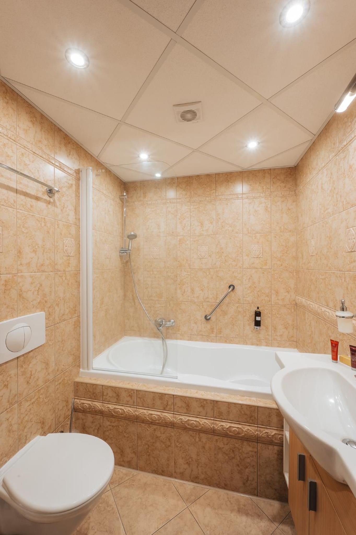 Exclusive Double or Twin Room photo 2