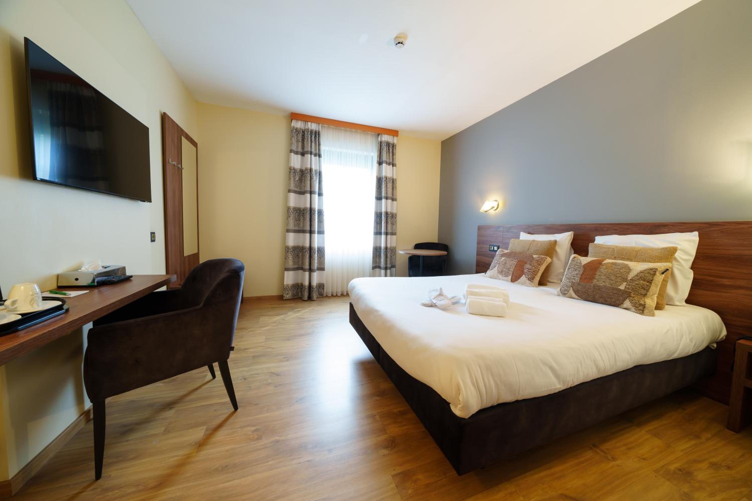 Standard Double Room - Photo 1