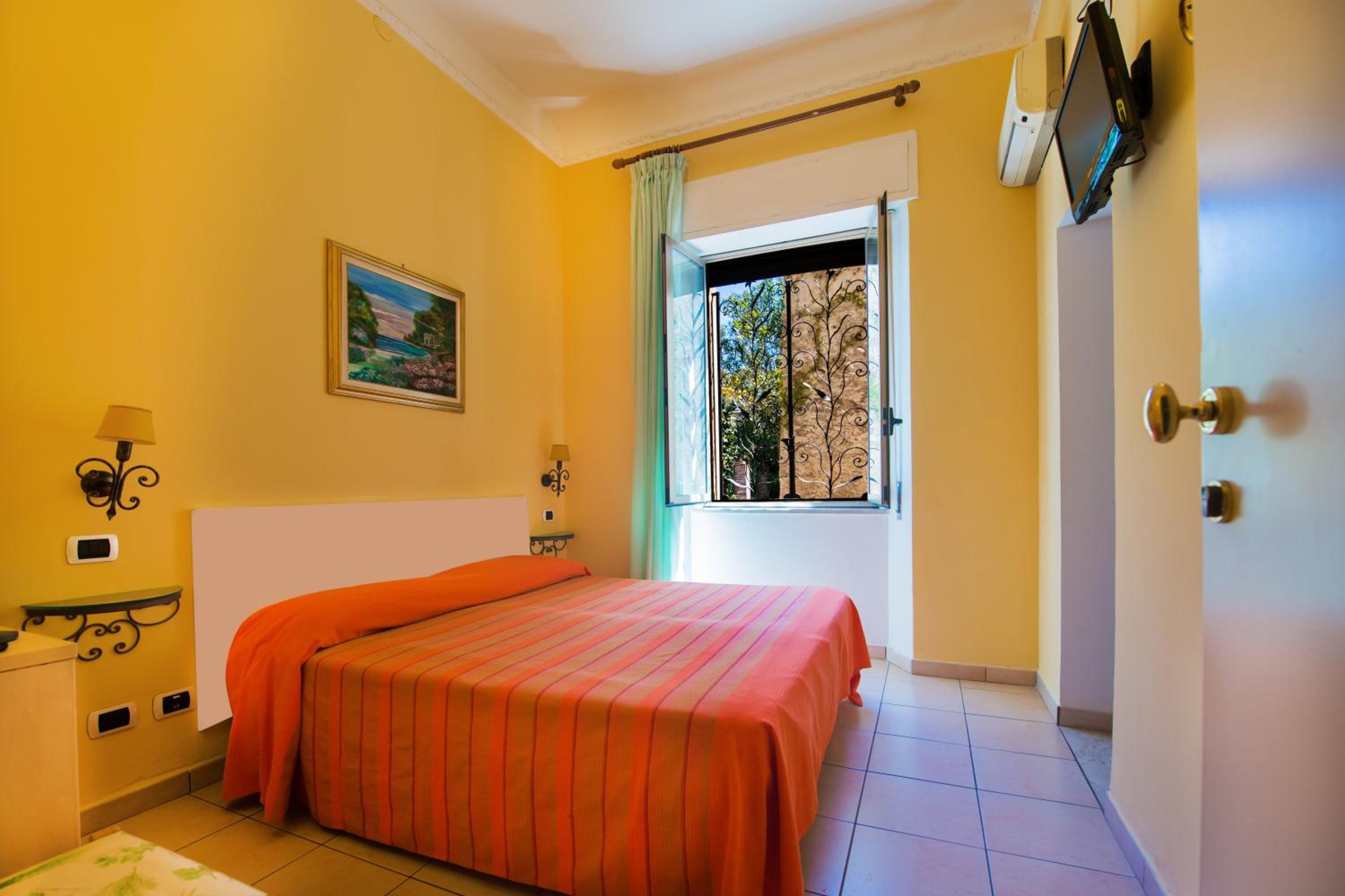 Quarto Duplo Standard