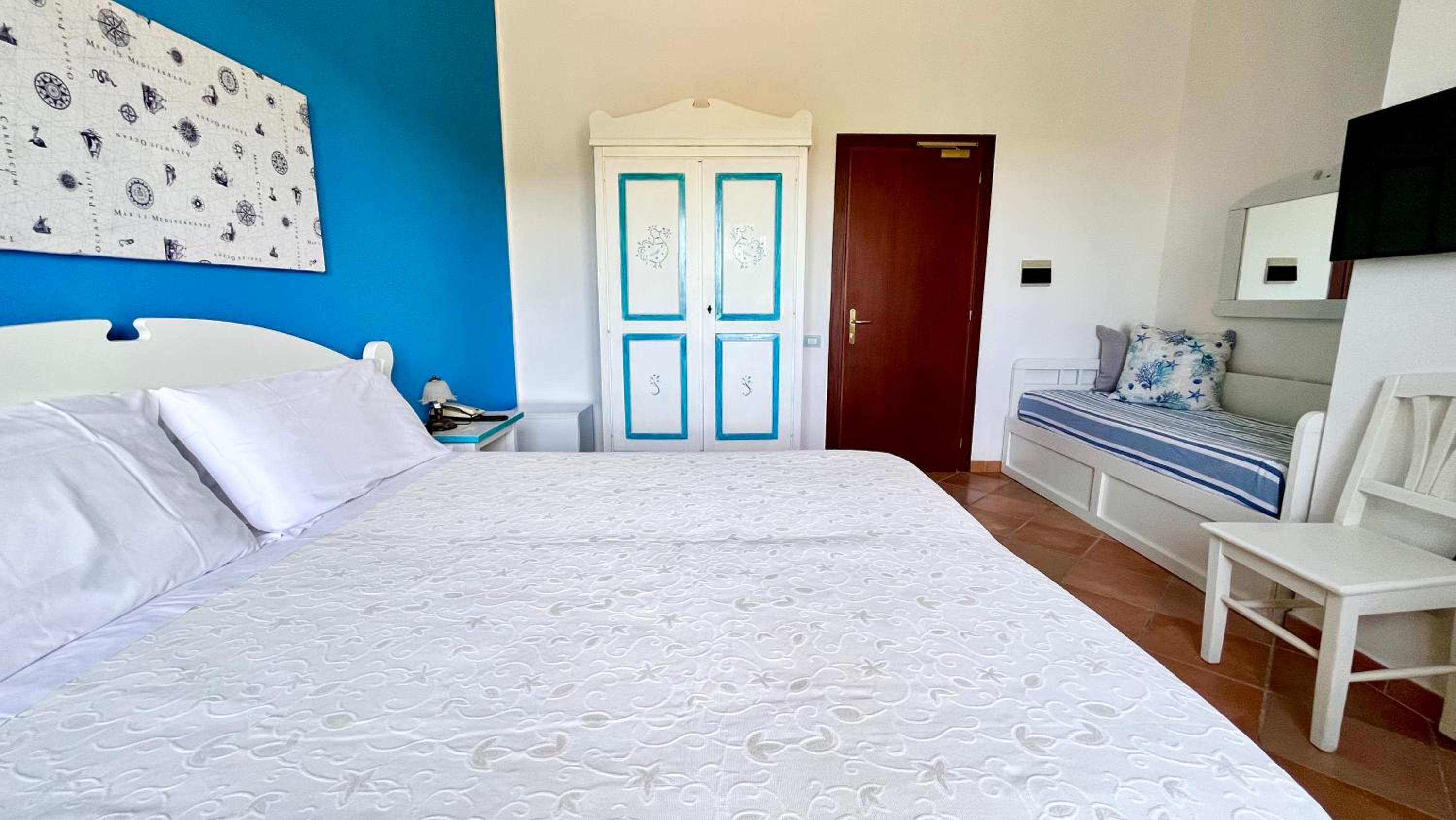 Triple Room with Garden View photo 1