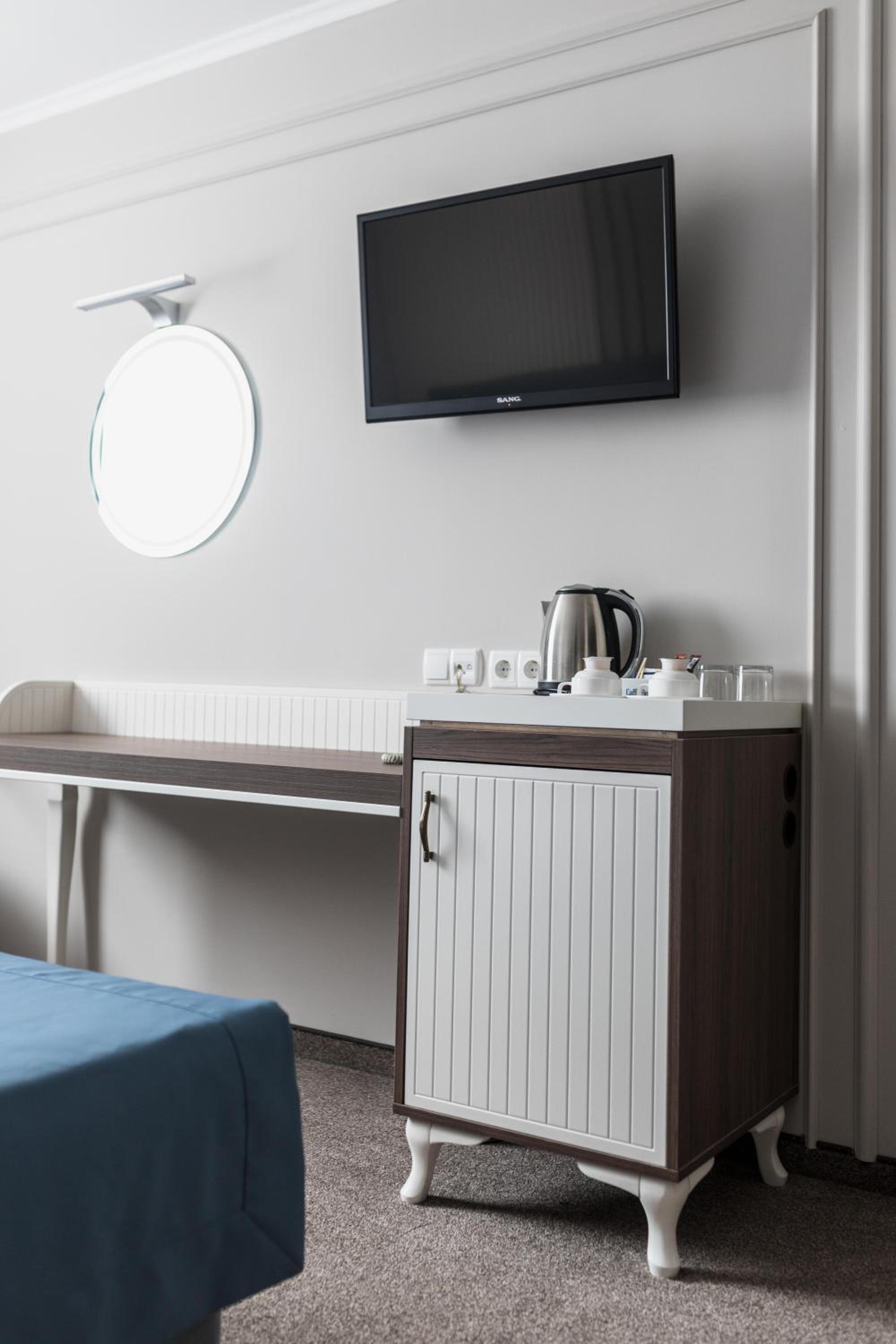 Deluxe Double or Twin Room - Photo 4