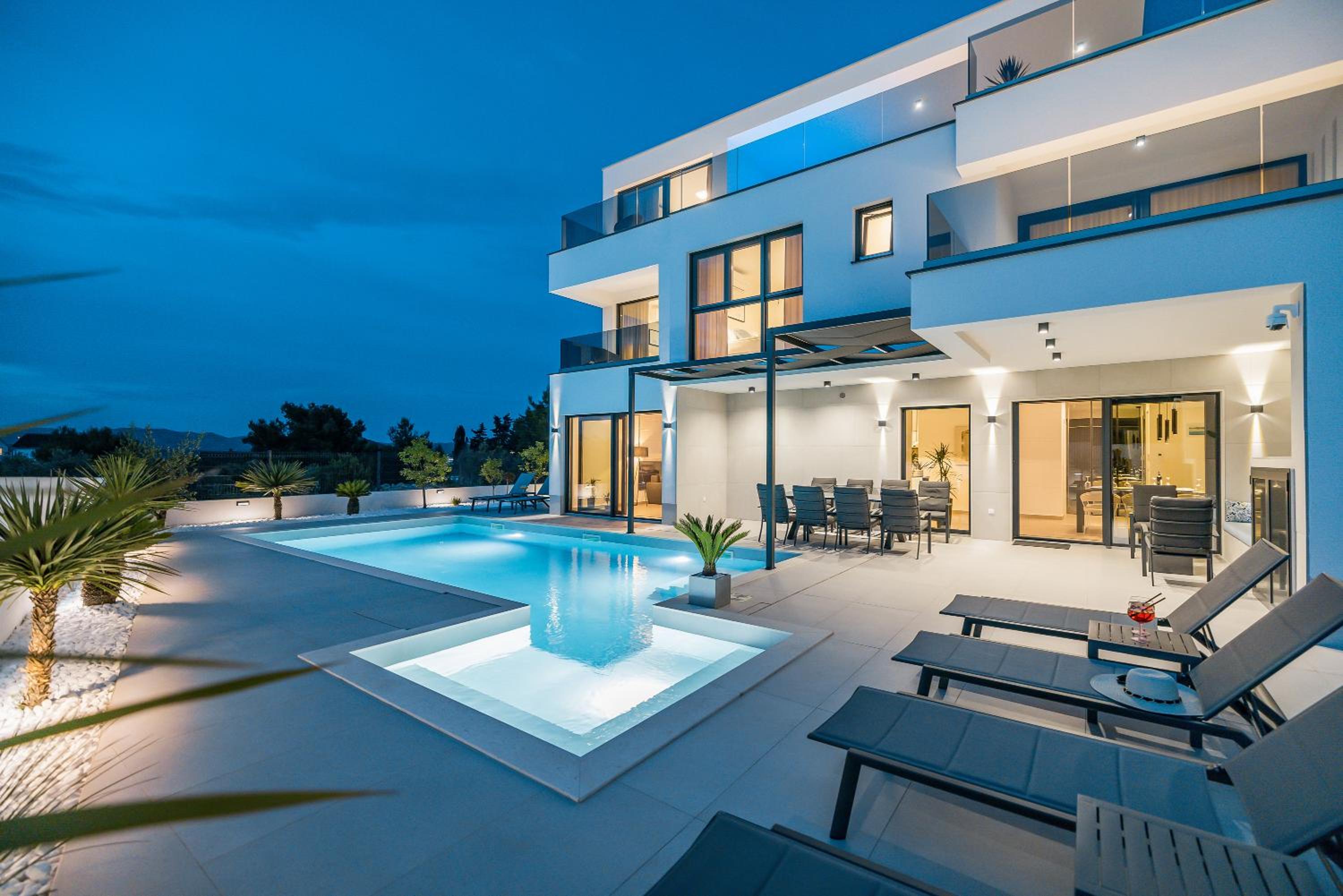 Villa with Private Pool photo 3