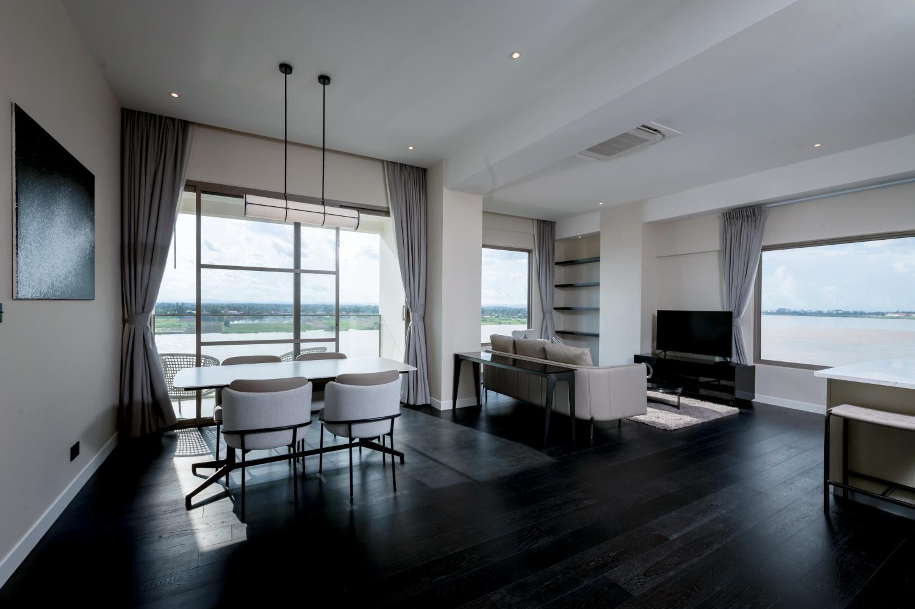 Executive Suite photo 3