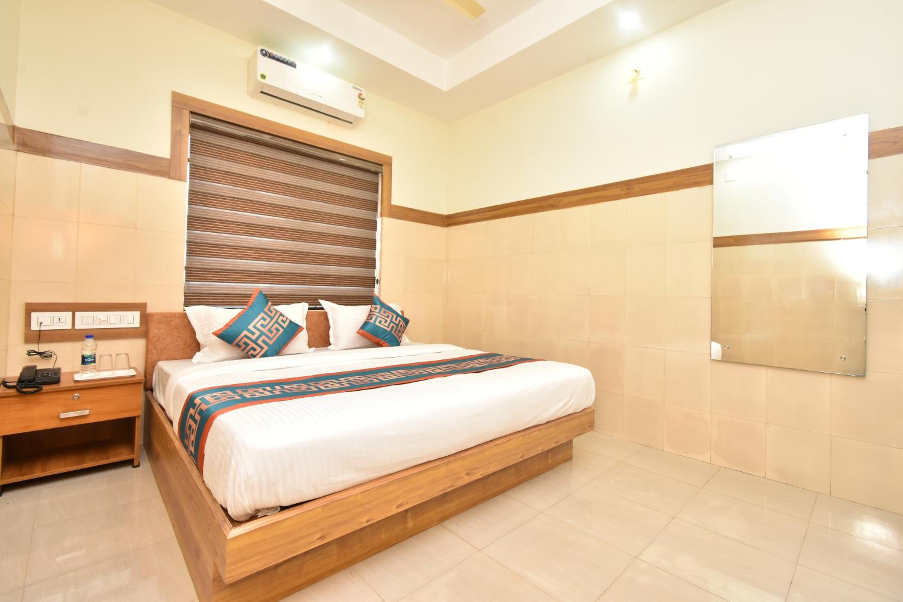 Standard Double Room photo 3