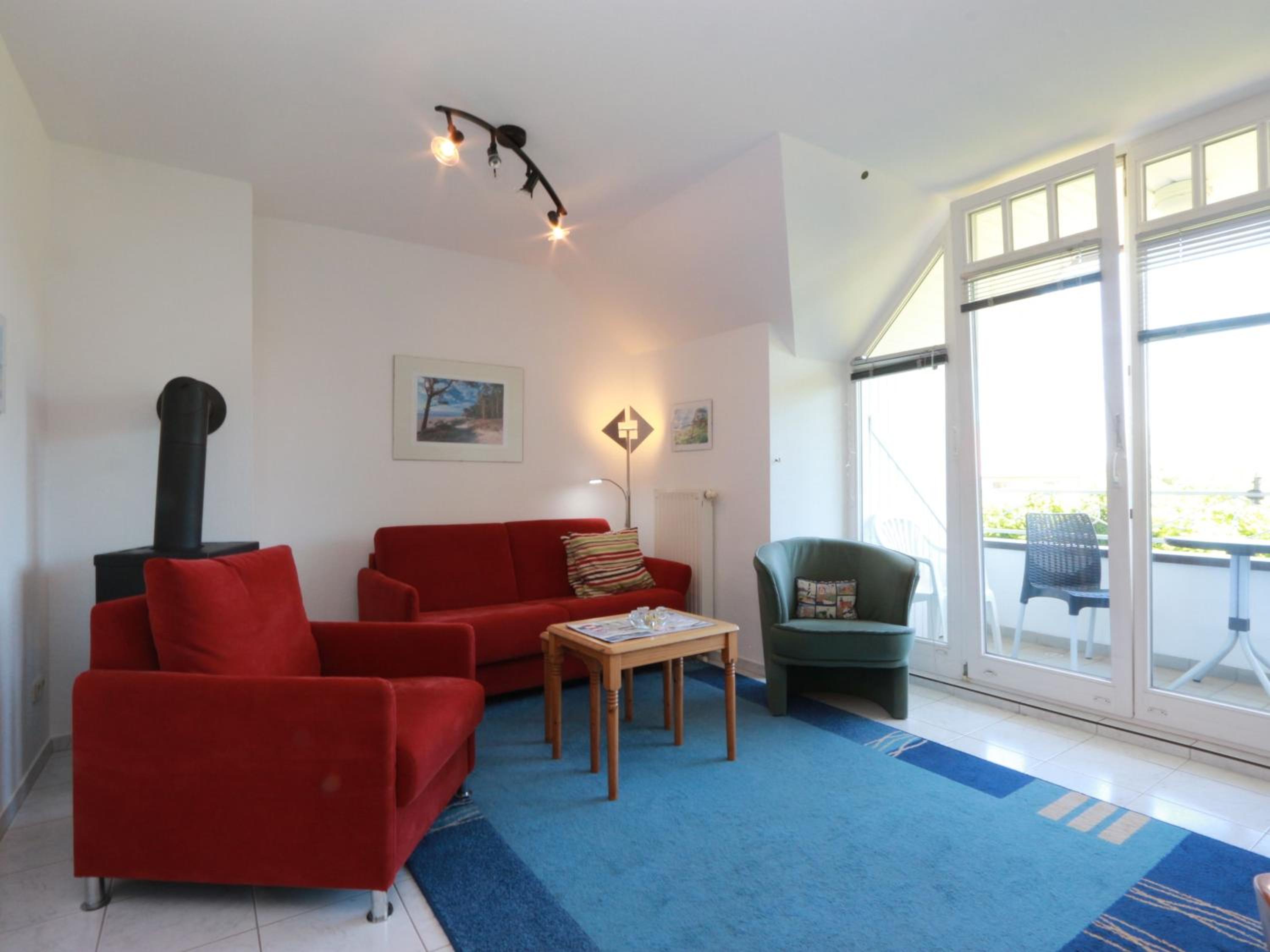 One-Bedroom Apartment with Balcony photo 1