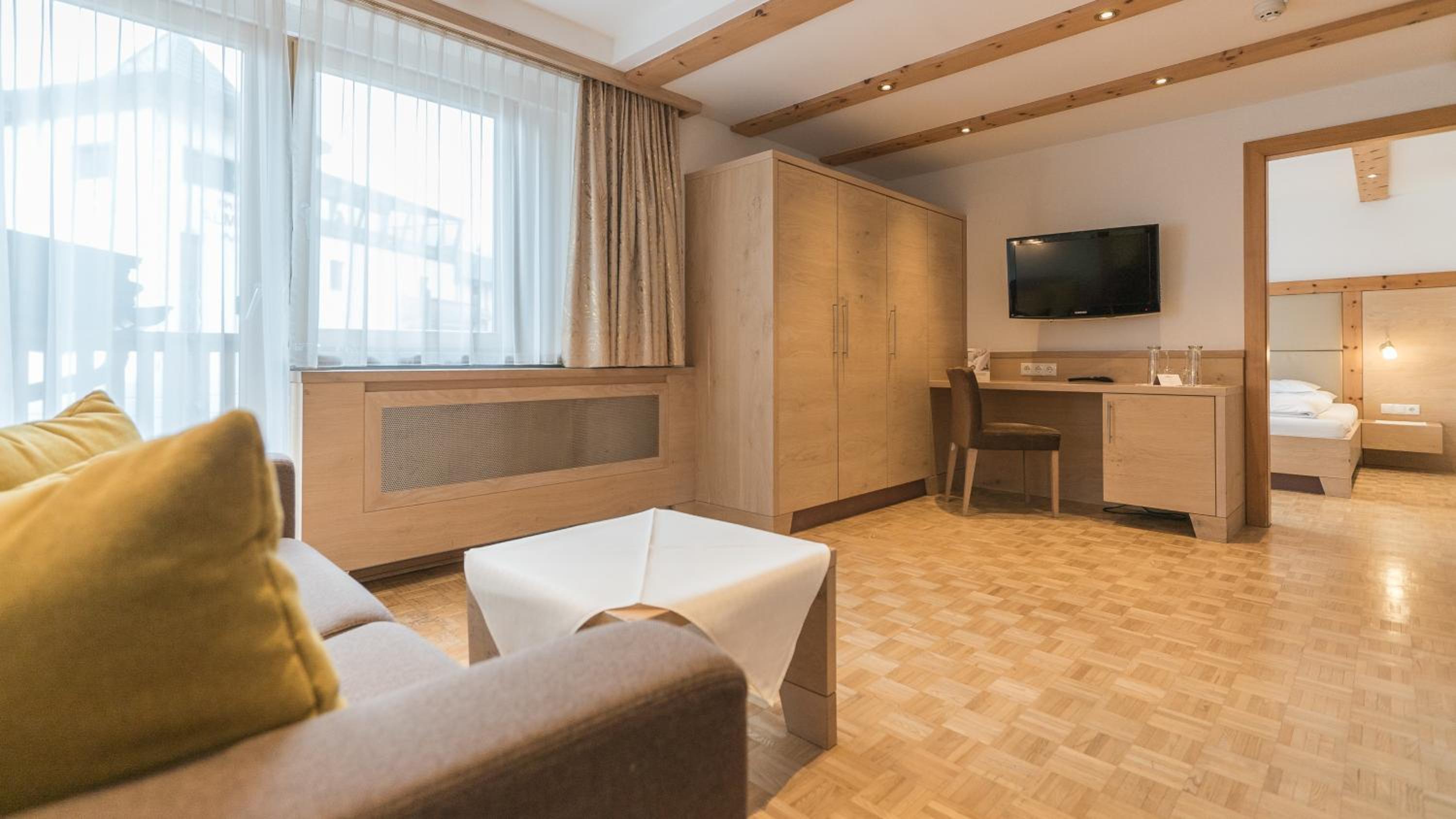 Deluxe Suite