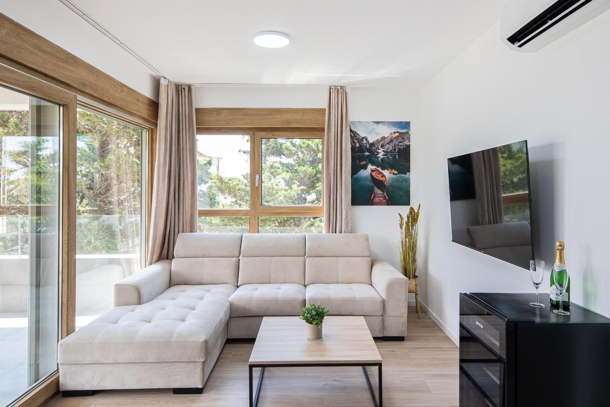 Apartment with Balcony photo 1