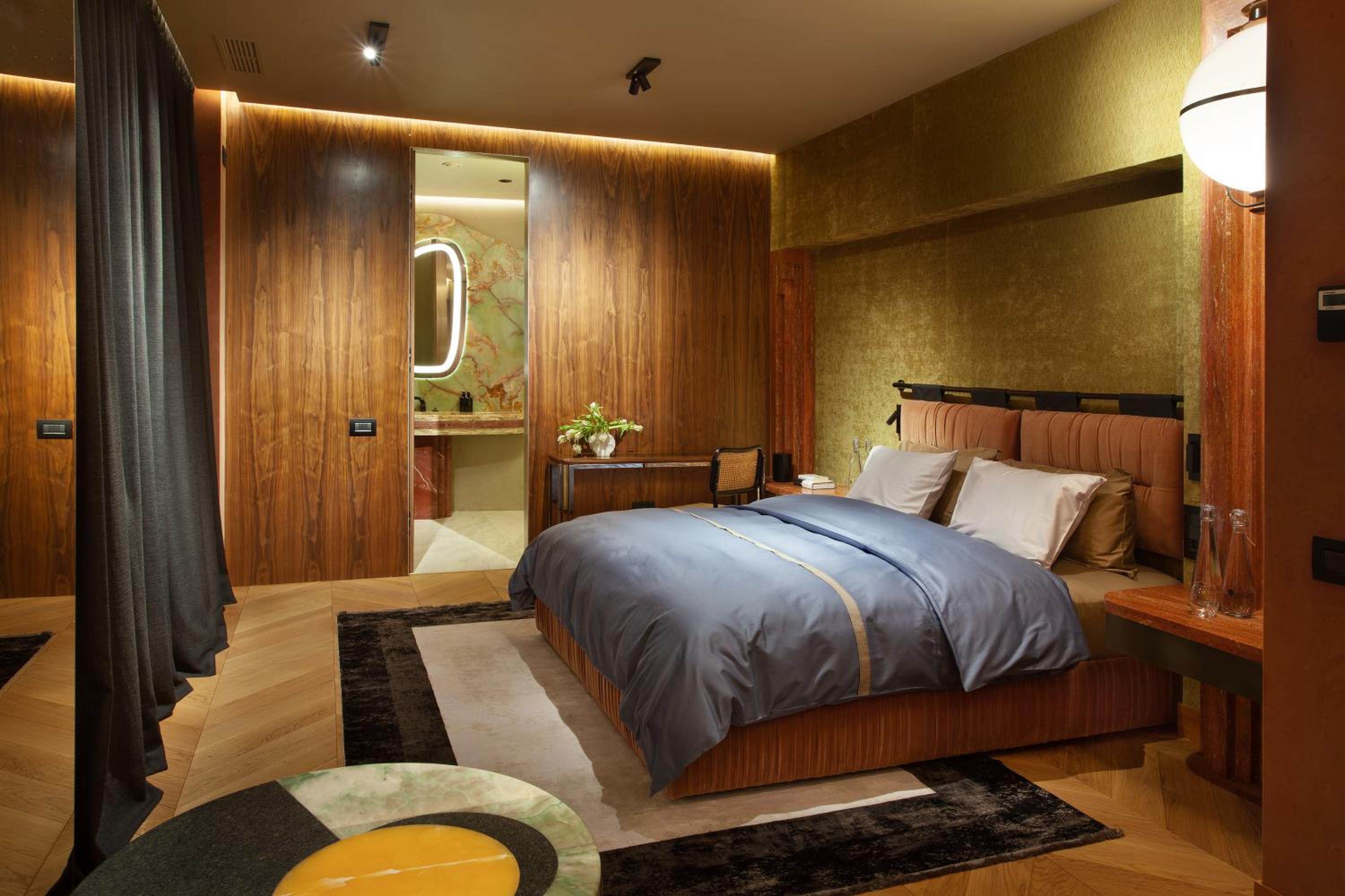Superior Suite