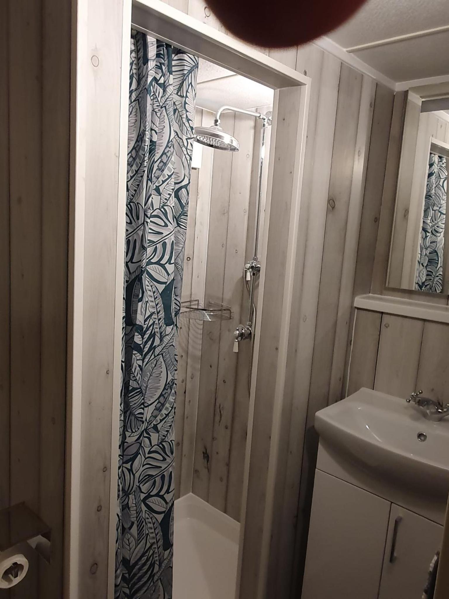 James Patrick Lodge (Sleeps 2-4 Adults Plus En Suite Shower Room) photo 2