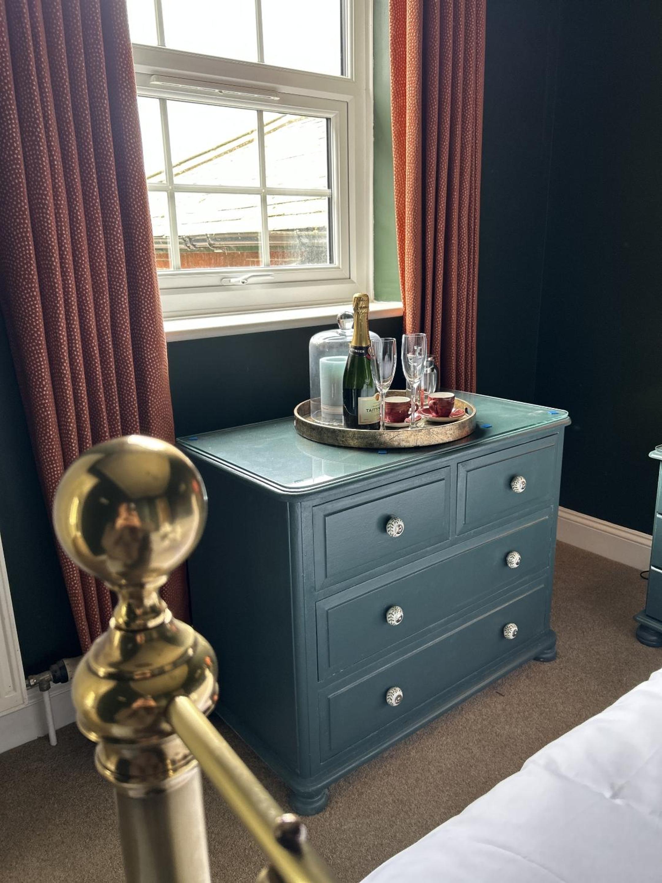 Standard Double Room photo 3