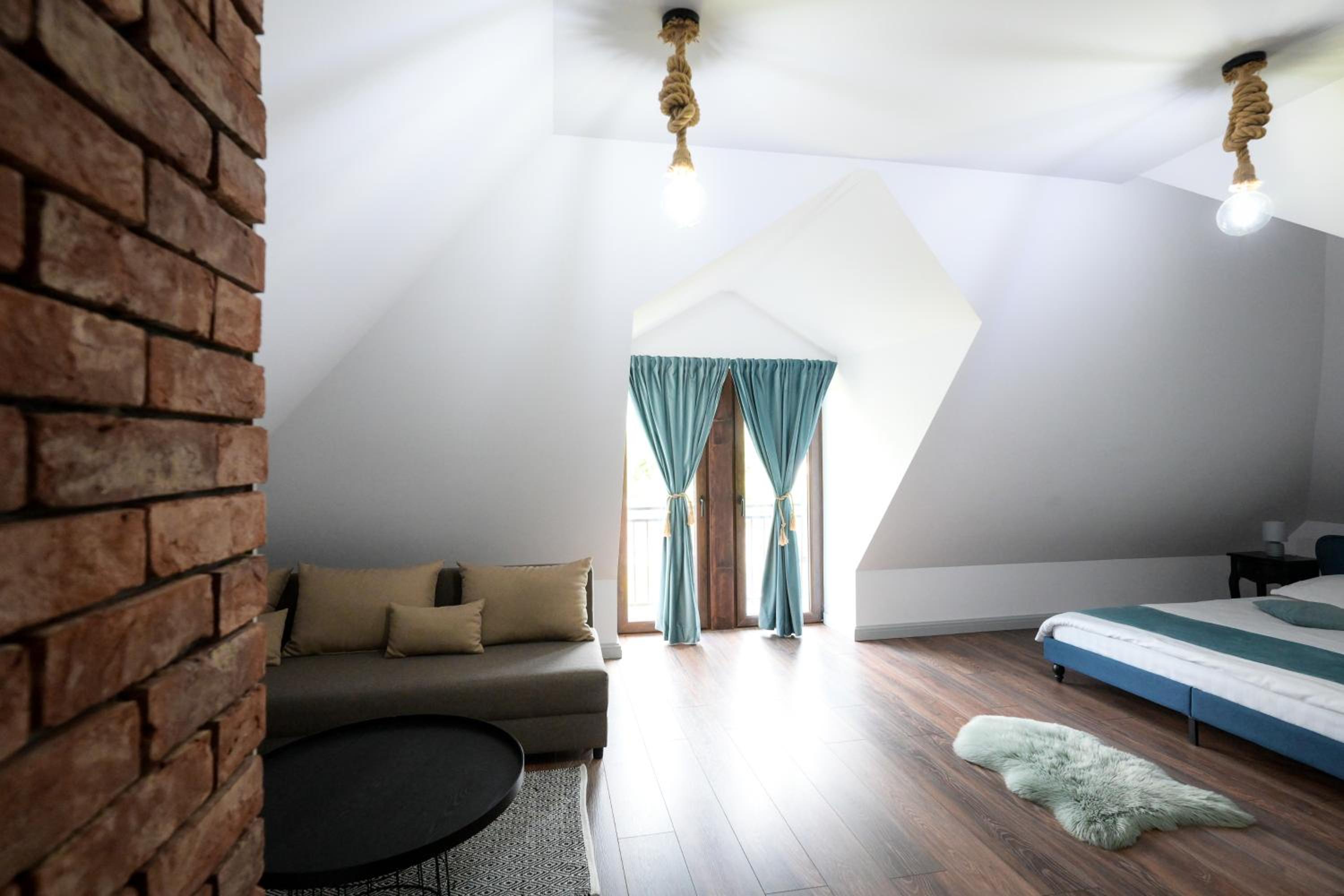 Deluxe Double Room with Balcony photo 1