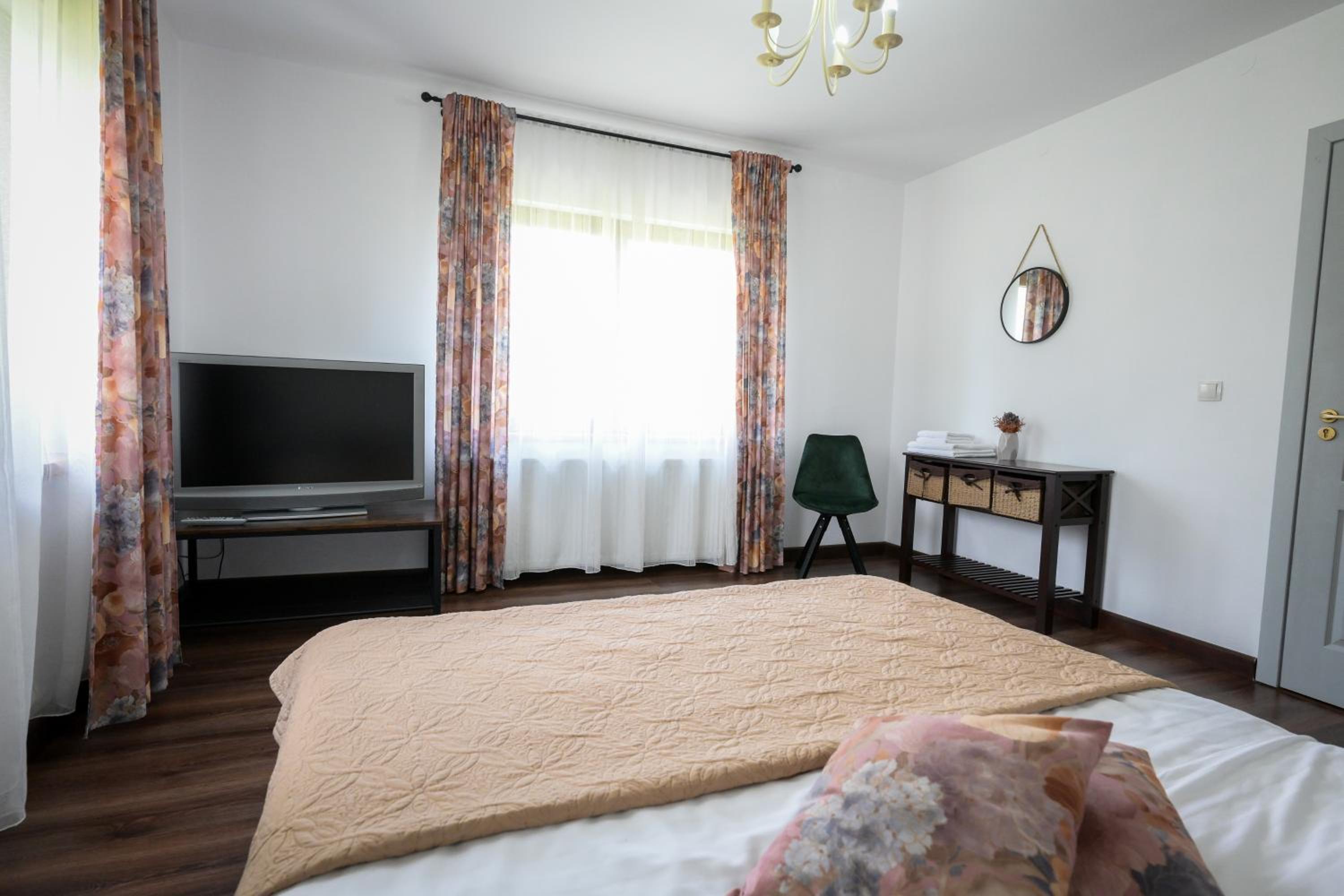 Standard Double Room with Shared Bathroom photo 1