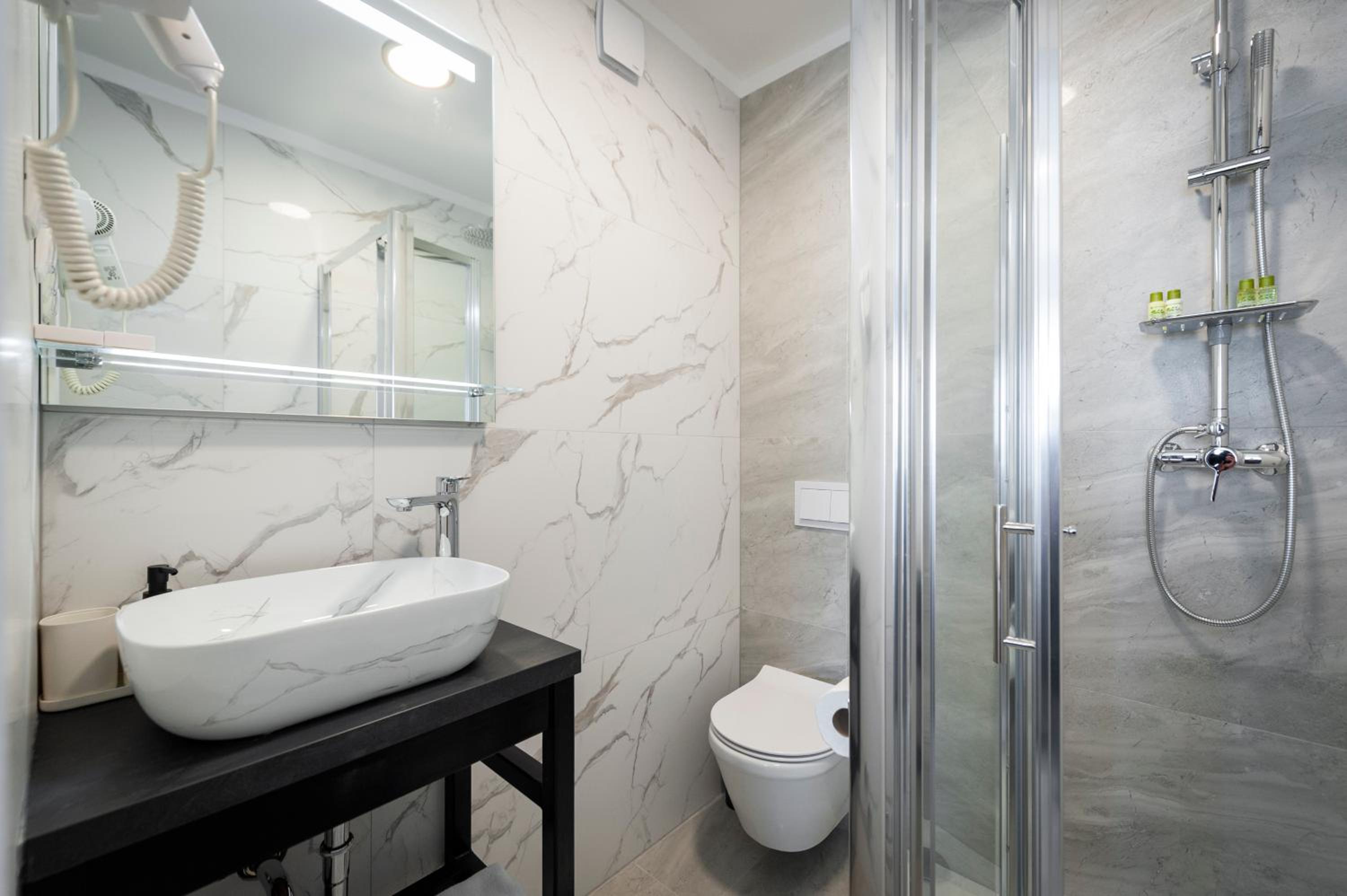 Standard Double Room - Photo 6