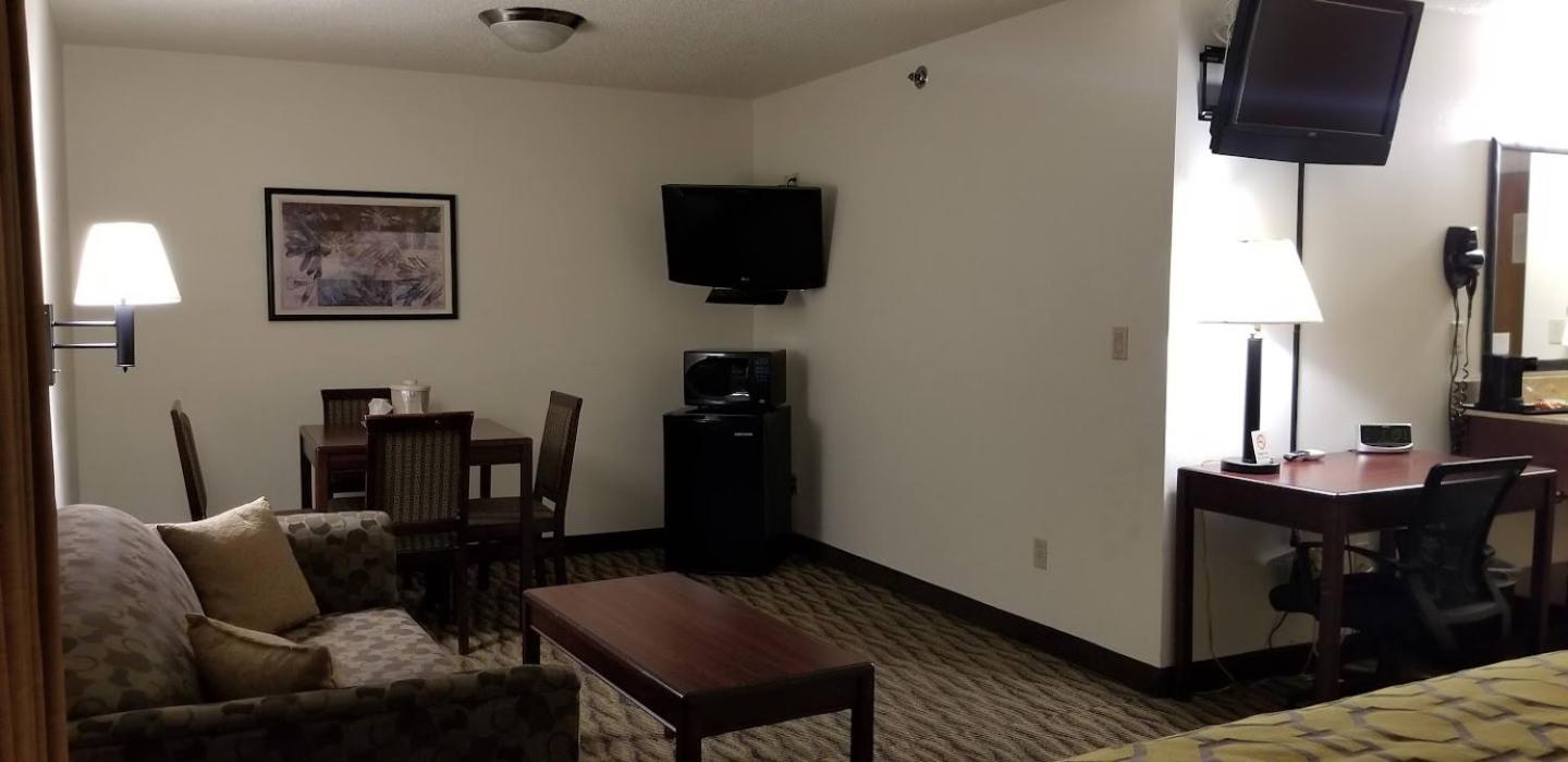 Superior King Suite - Non-Smoking photo 1