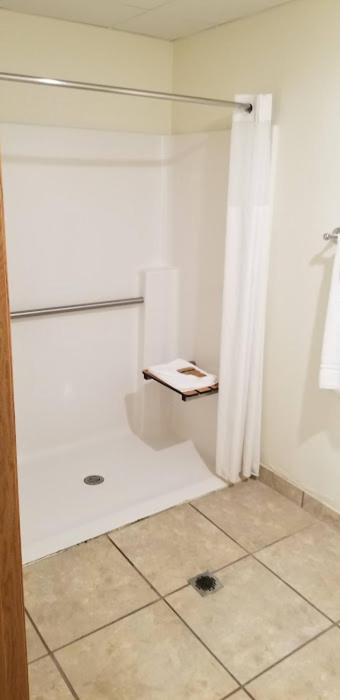 King Room - Mobility Access/Non-Smoking photo 2