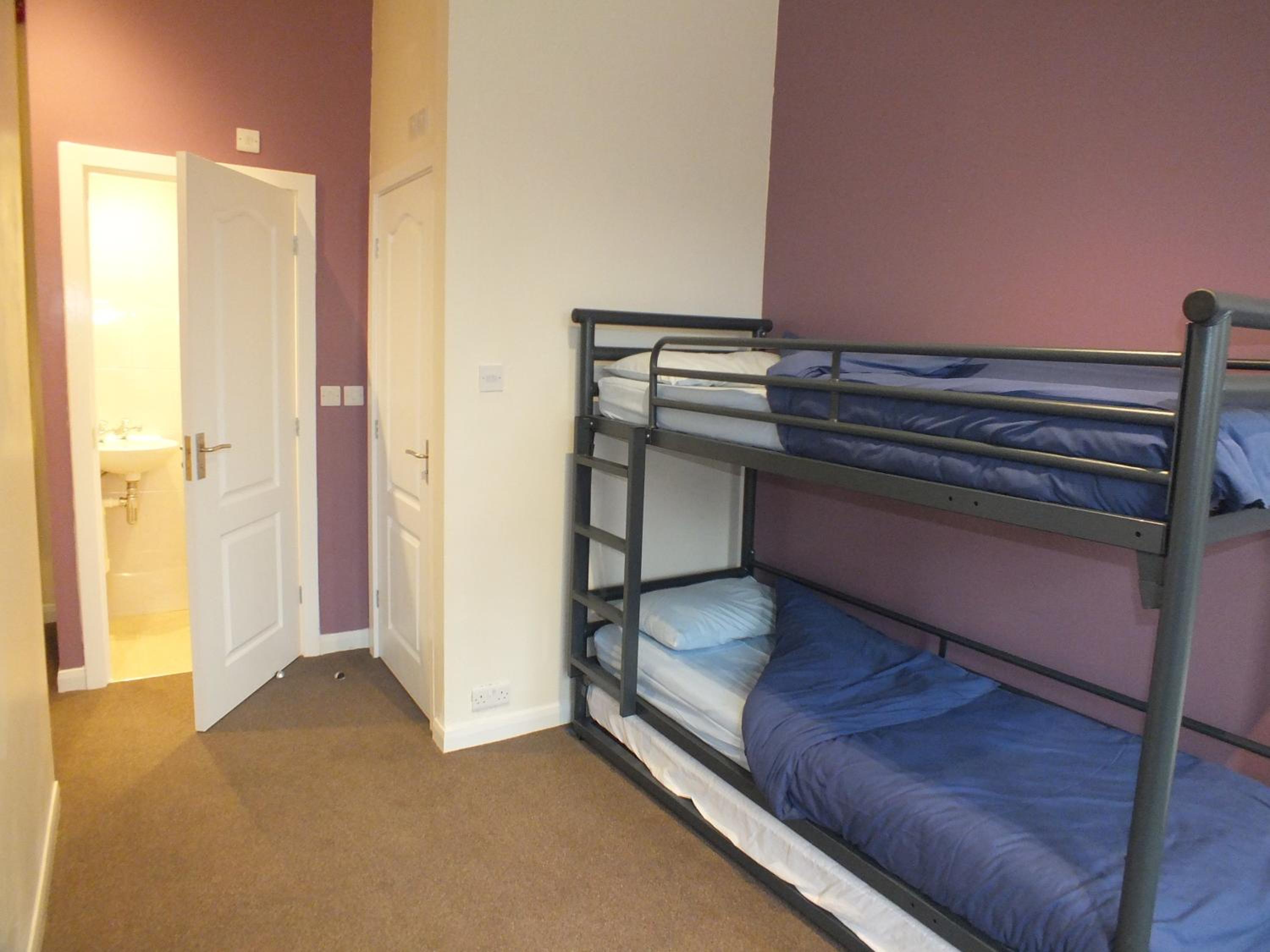 Single Room - Photo 5