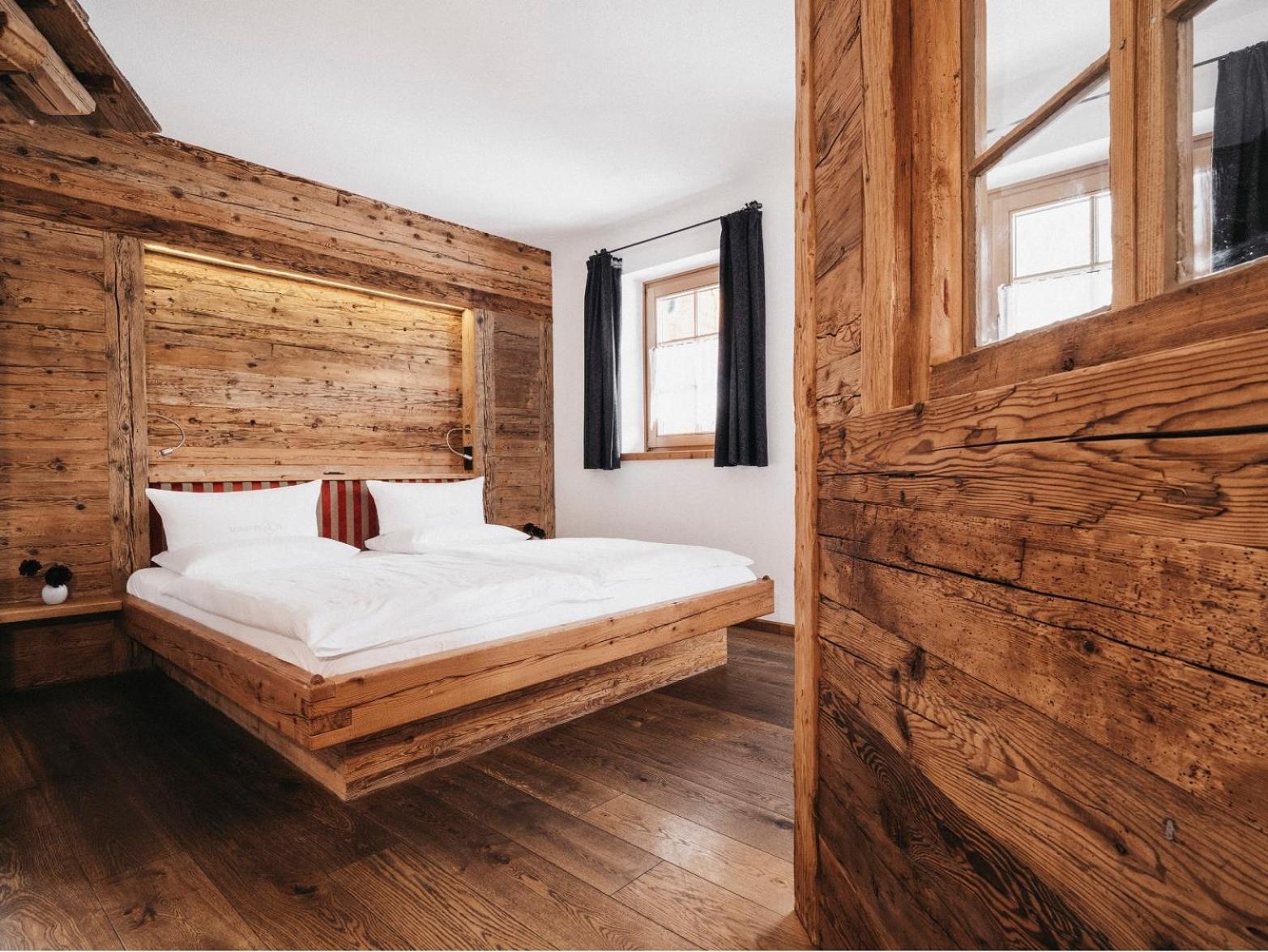 Superior Chalet photo 3
