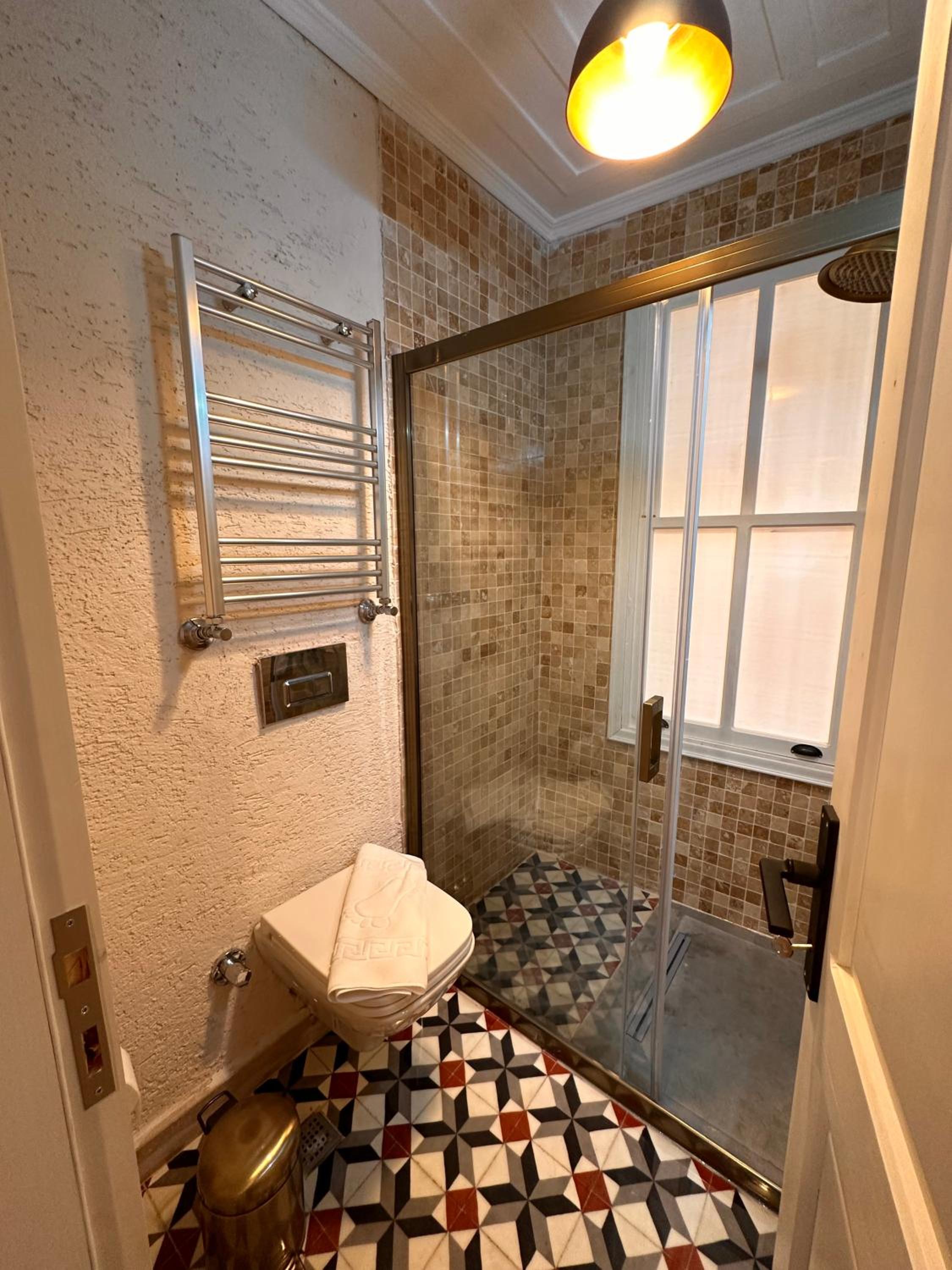 Budget Double Room photo 3