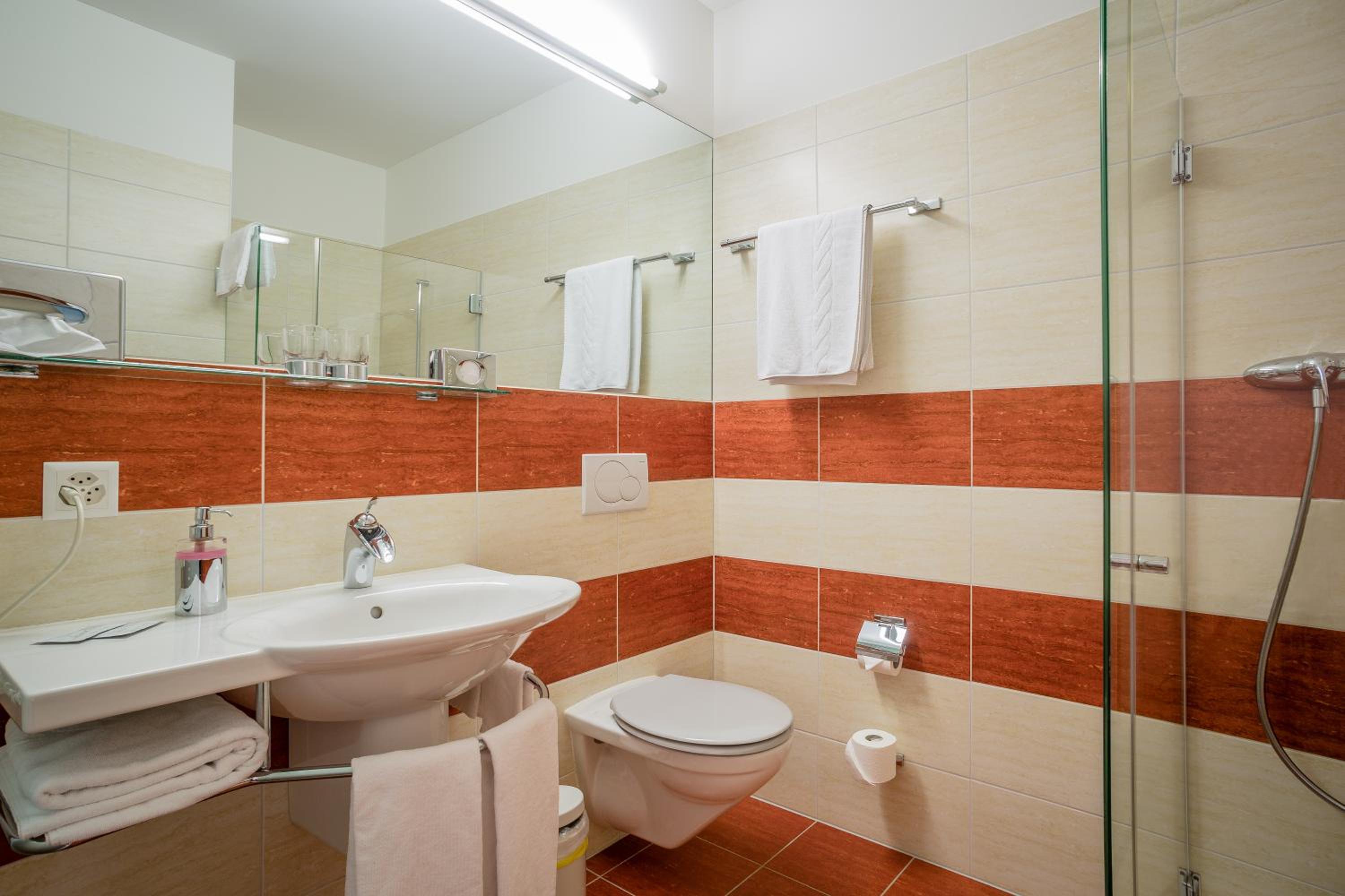 Superior Junior Suite with Balcony and Castle View photo 3