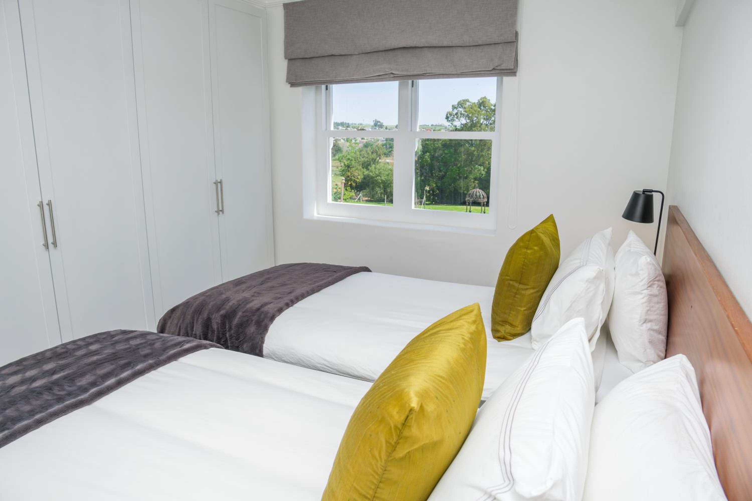 Four-Bedroom House - Photo 11