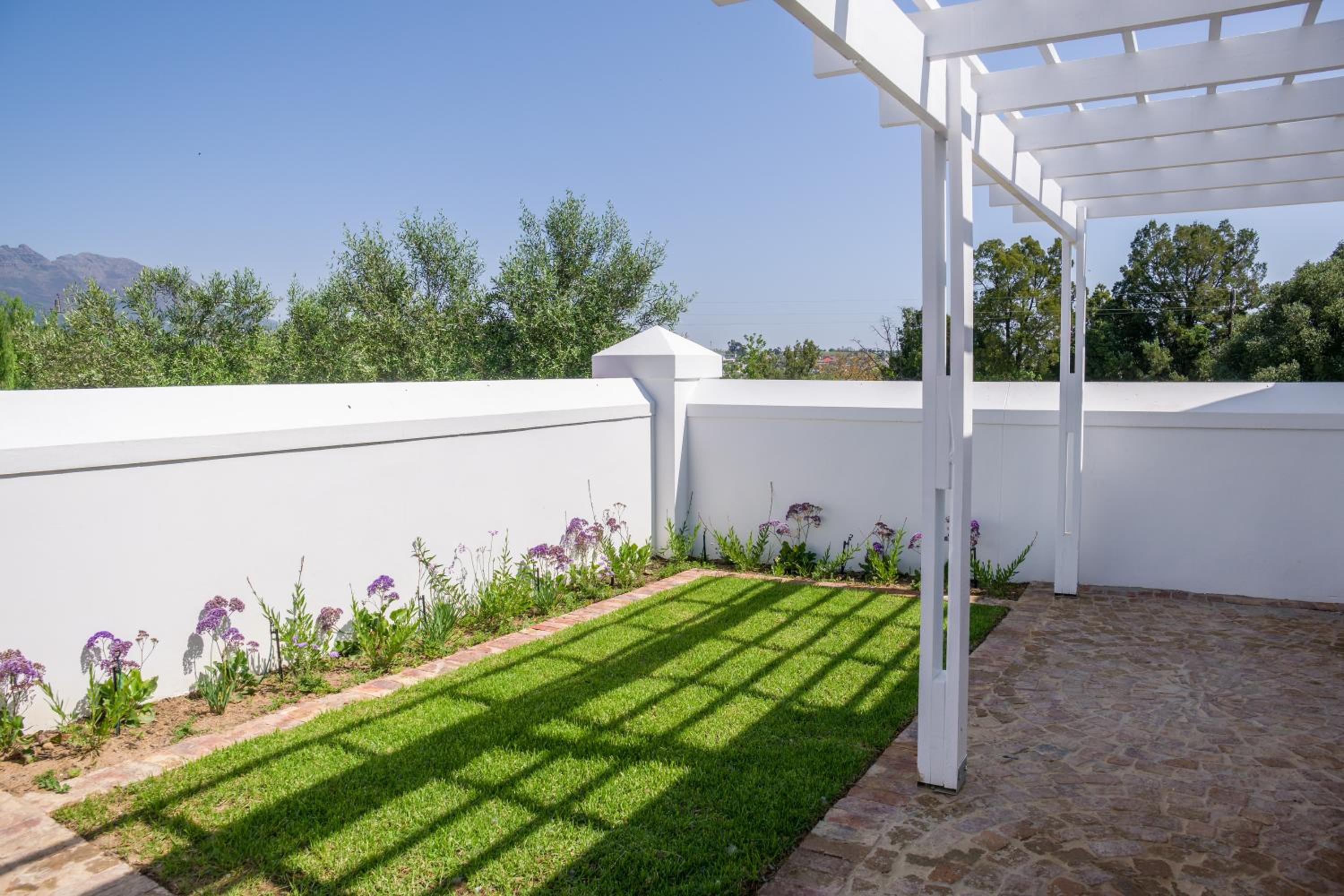 Four-Bedroom House - Photo 28