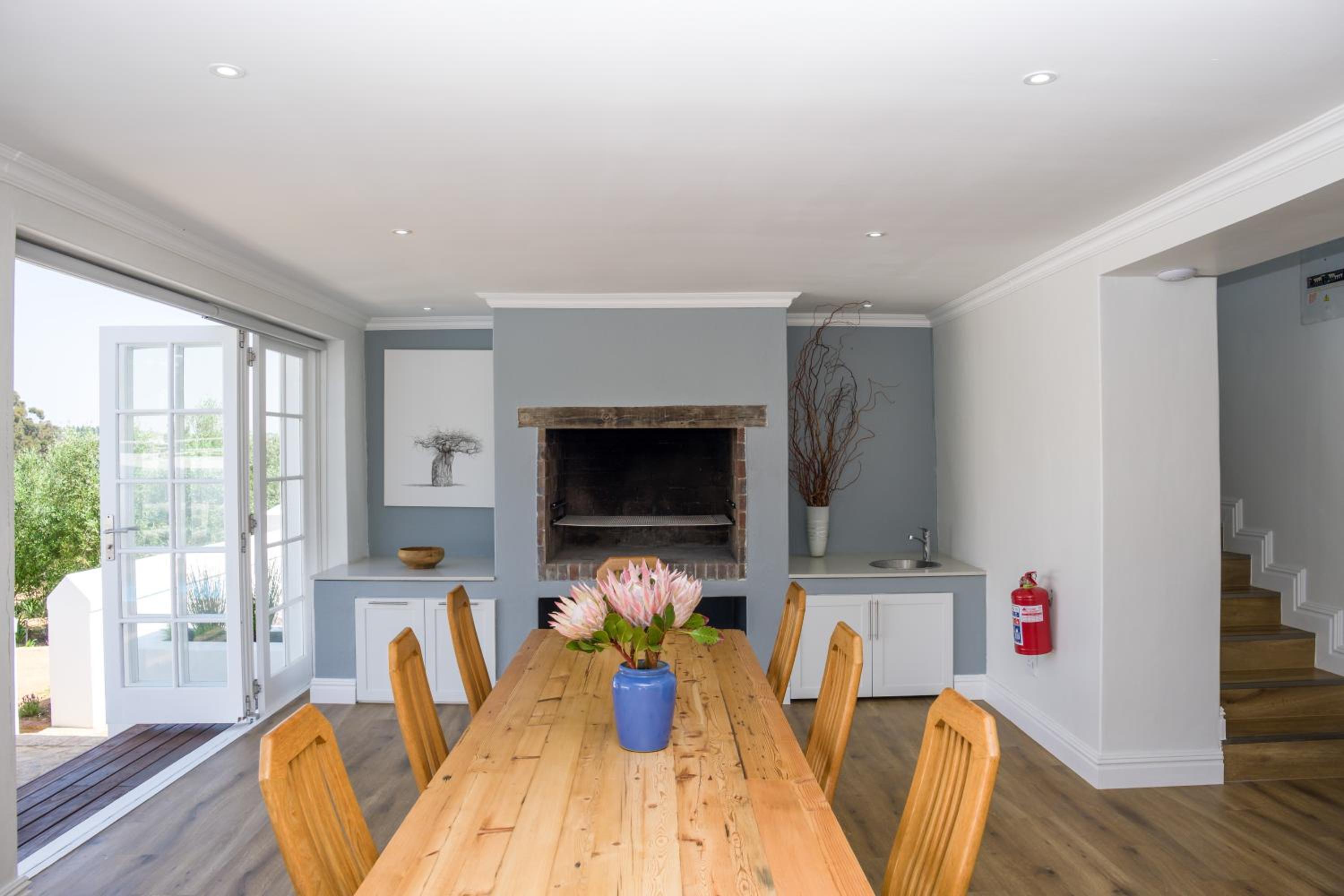 Four-Bedroom House - Photo 22