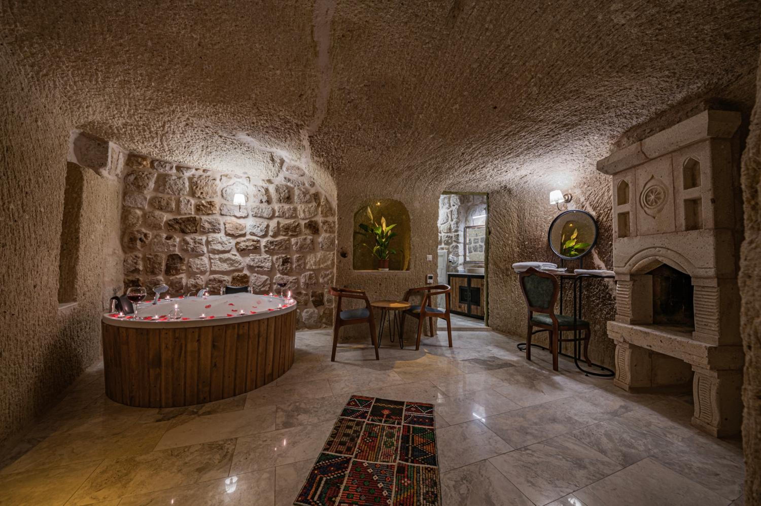Queen Room with Spa Bath - Photo 5