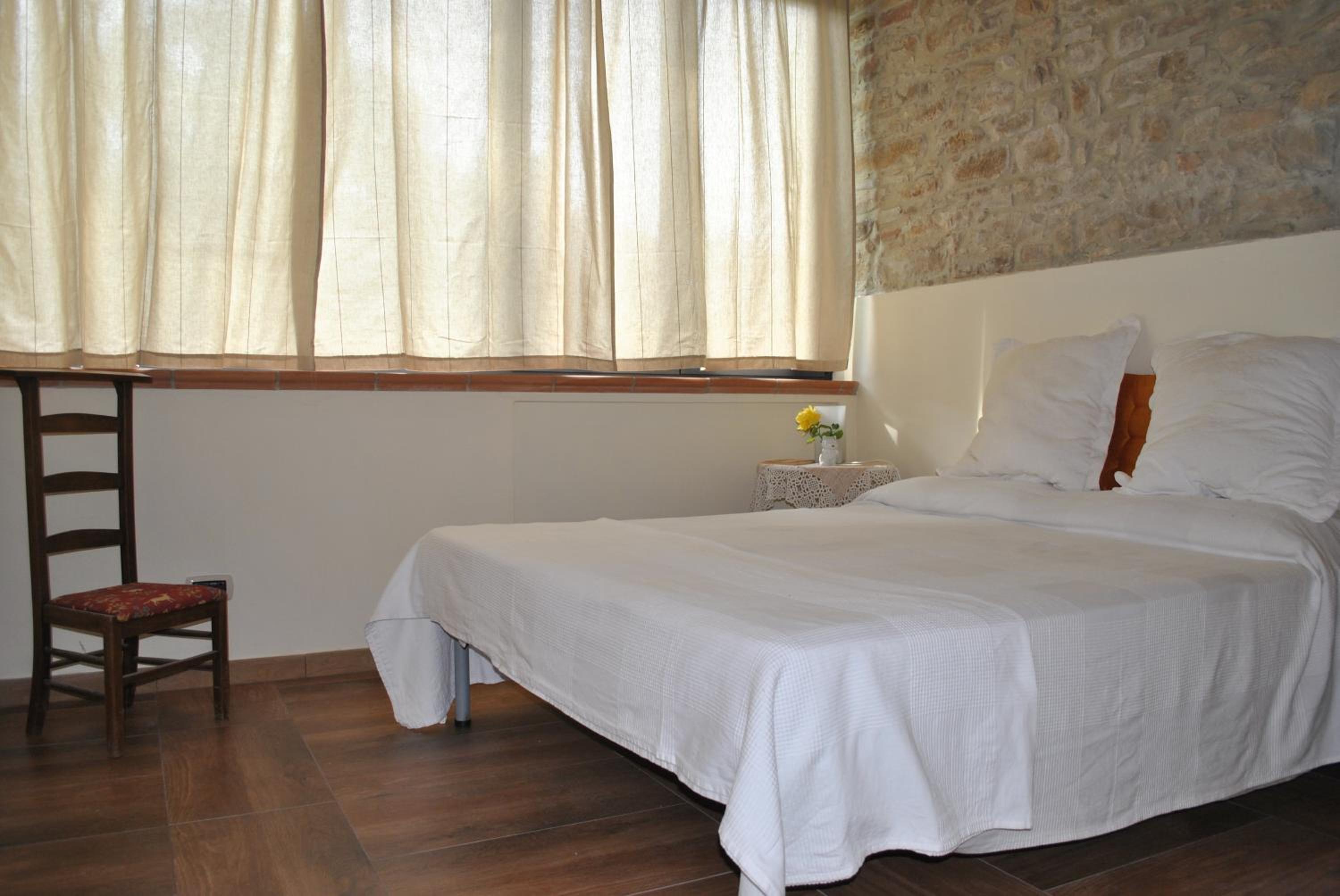 Budget Double or Twin Room - Photo 2