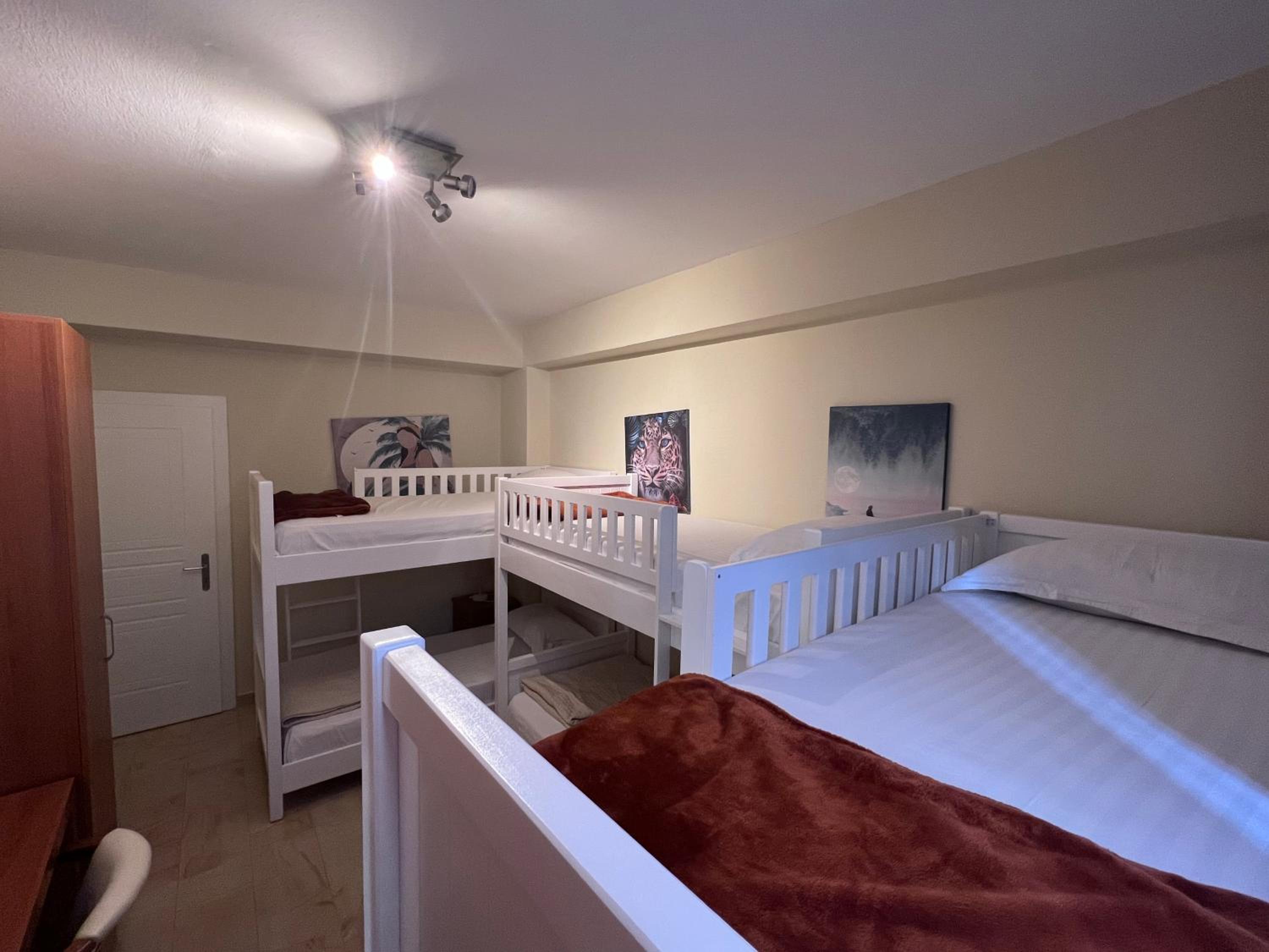 6-Bed Mixed Dormitory Room