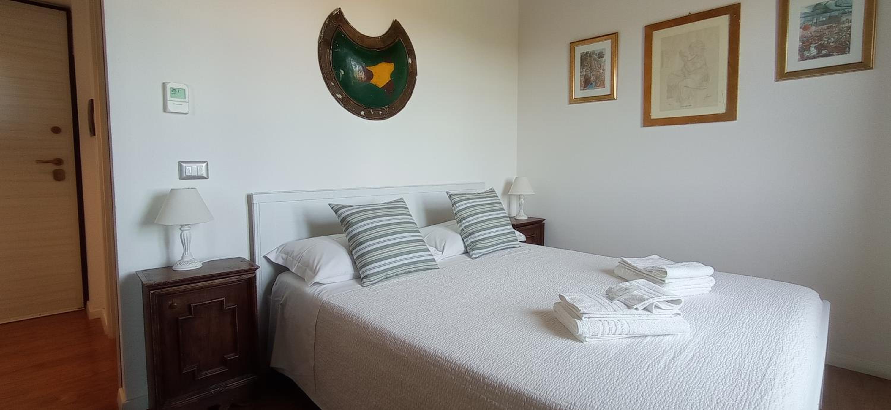 Double Room - Photo 15
