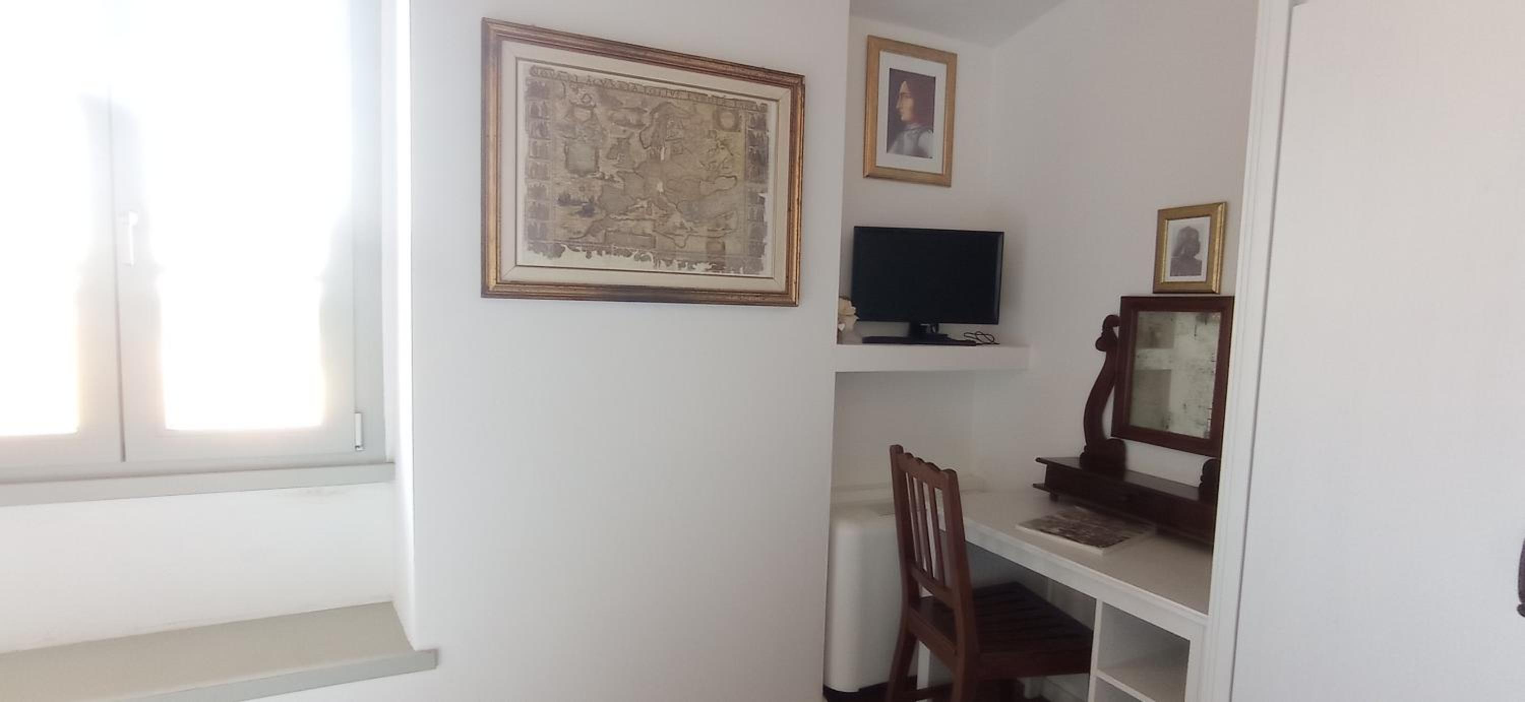 Double Room - Photo 2